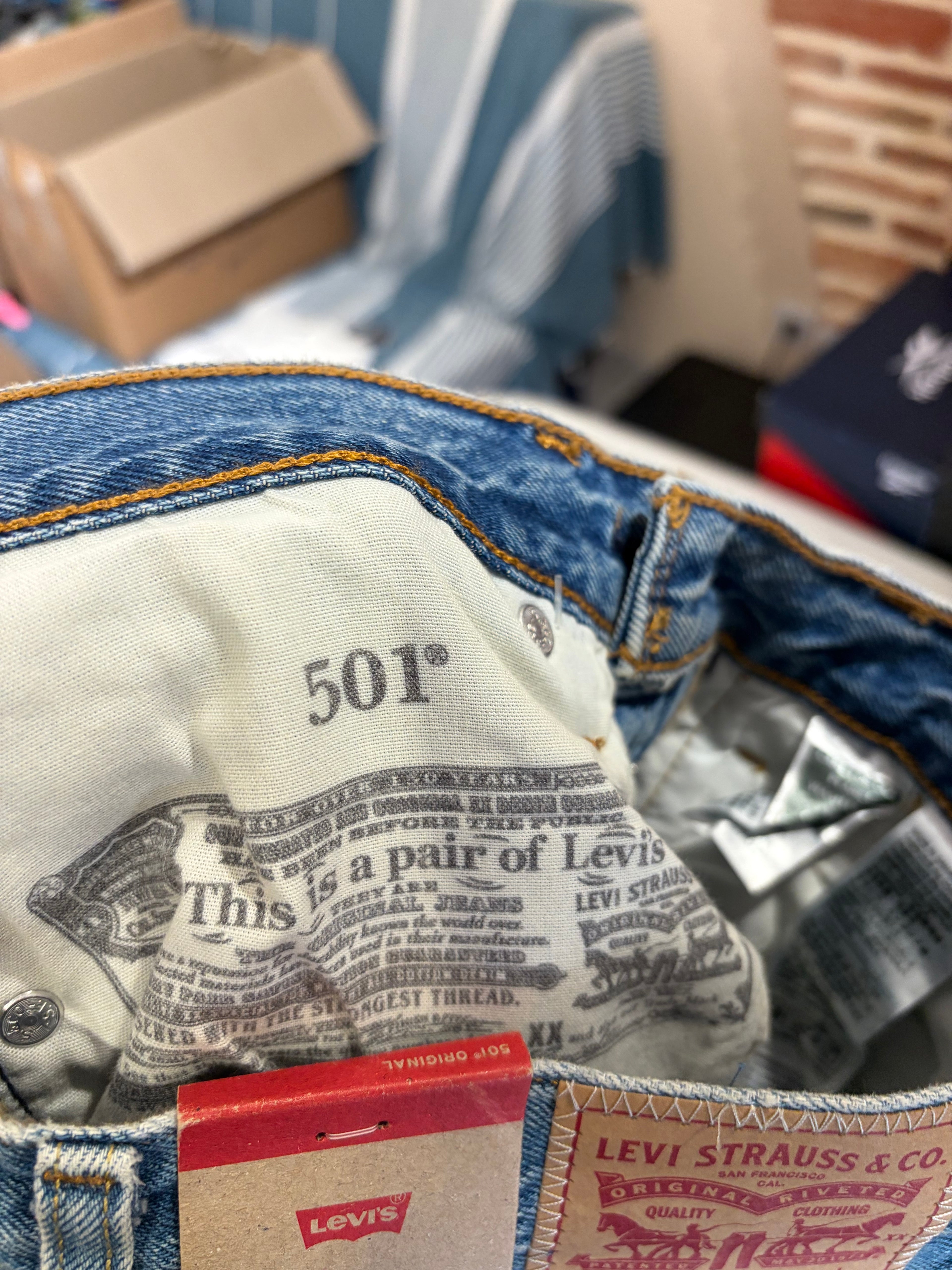 Levi's 501 Original Femme Bleu Clair 24x32 | Jean Droit Iconique Neuf