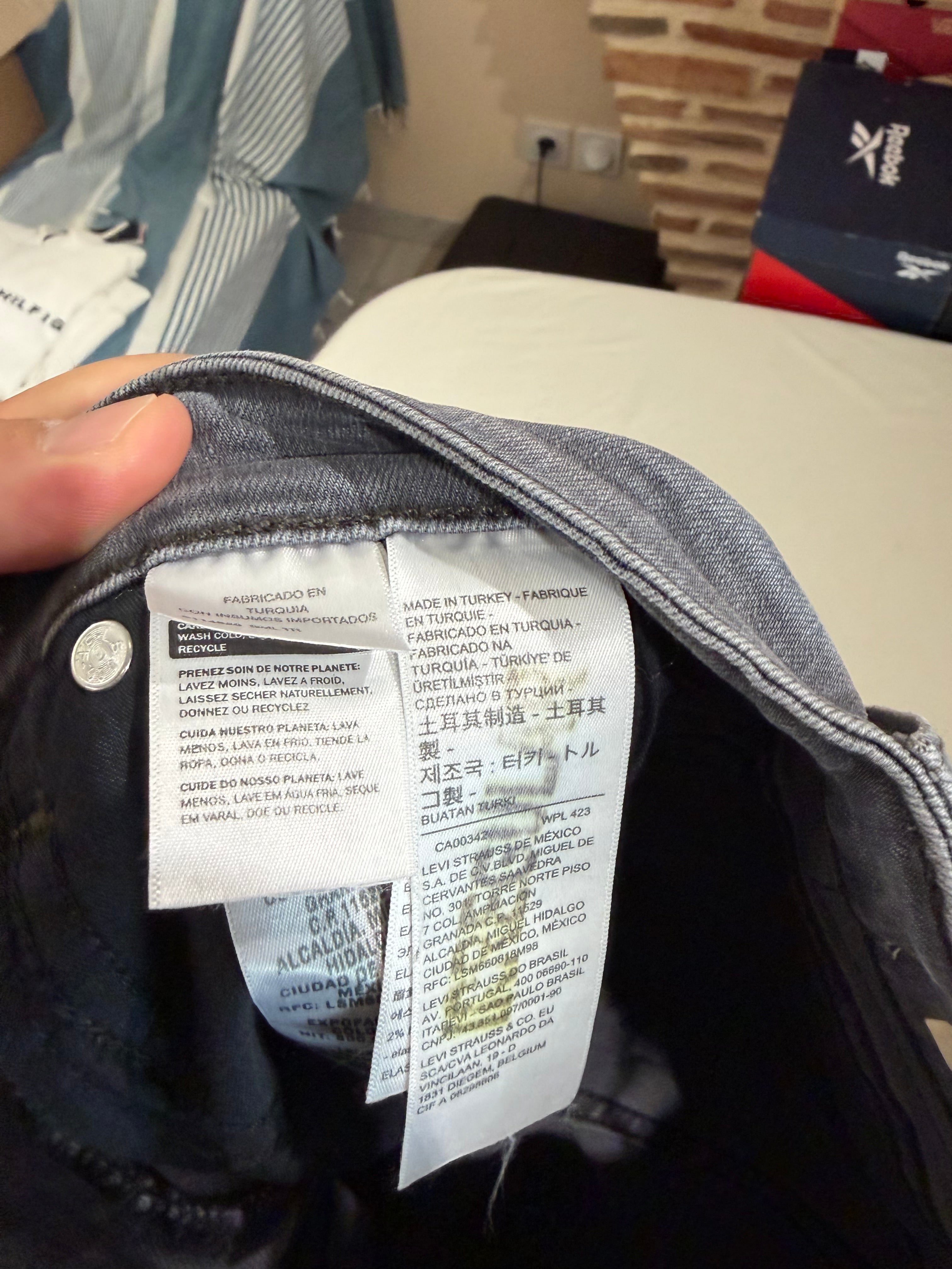 Jean Levi's® 721 High Rise Skinny Femme Gris Délavé – Taille W27 L30 – Neuf avec Étiquette