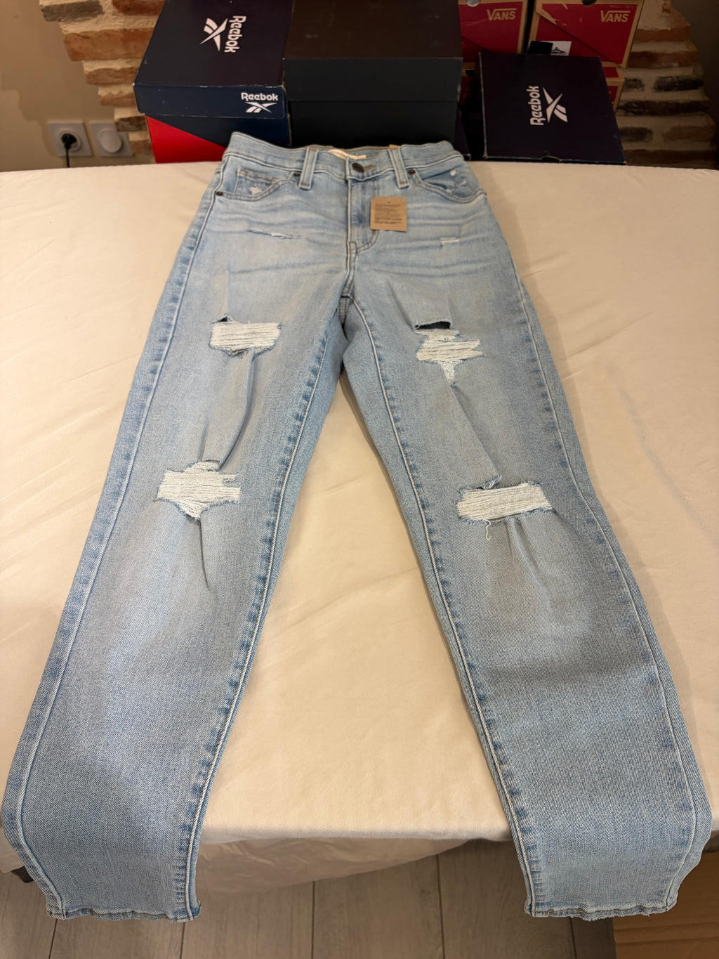 Levi's High-Waisted Mom Jeans Femme Bleu Clair 23x29 | Jean Taille Haute Neuf