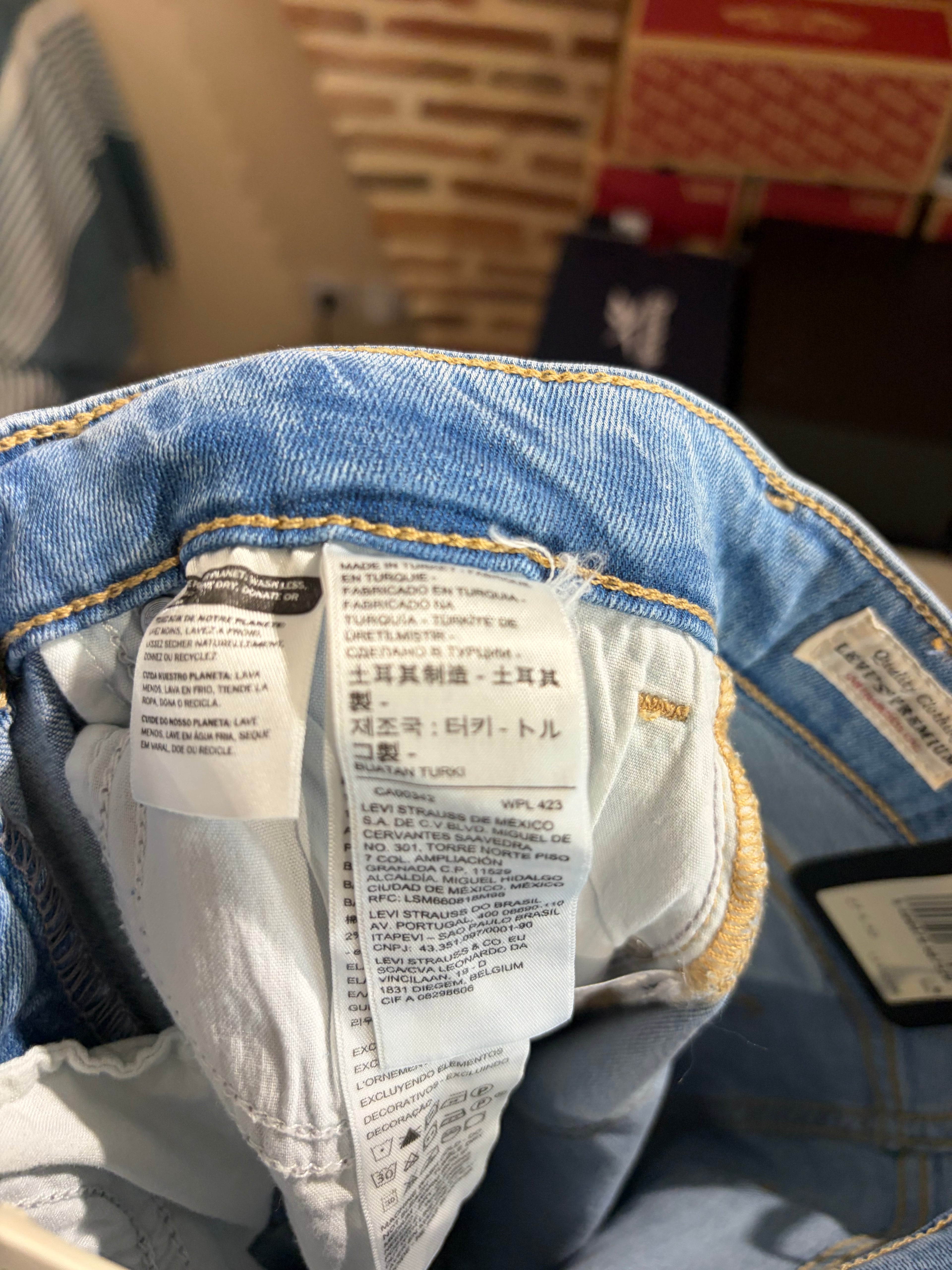 Jean Levi's® 721 High-Rise Skinny Femme Bleu Denim Clair – Taille W27 L30 – Neuf avec Étiquette
