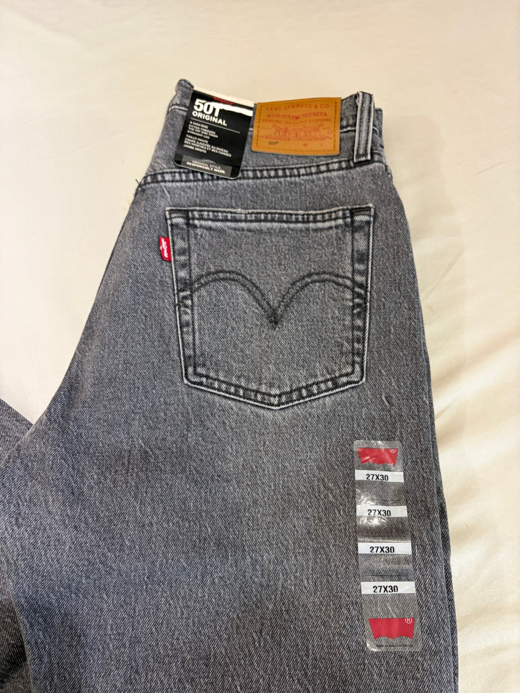 Jean Levi's® 501® Original Femme Gris Délavé – Taille W27 L30 – Neuf avec Étiquette