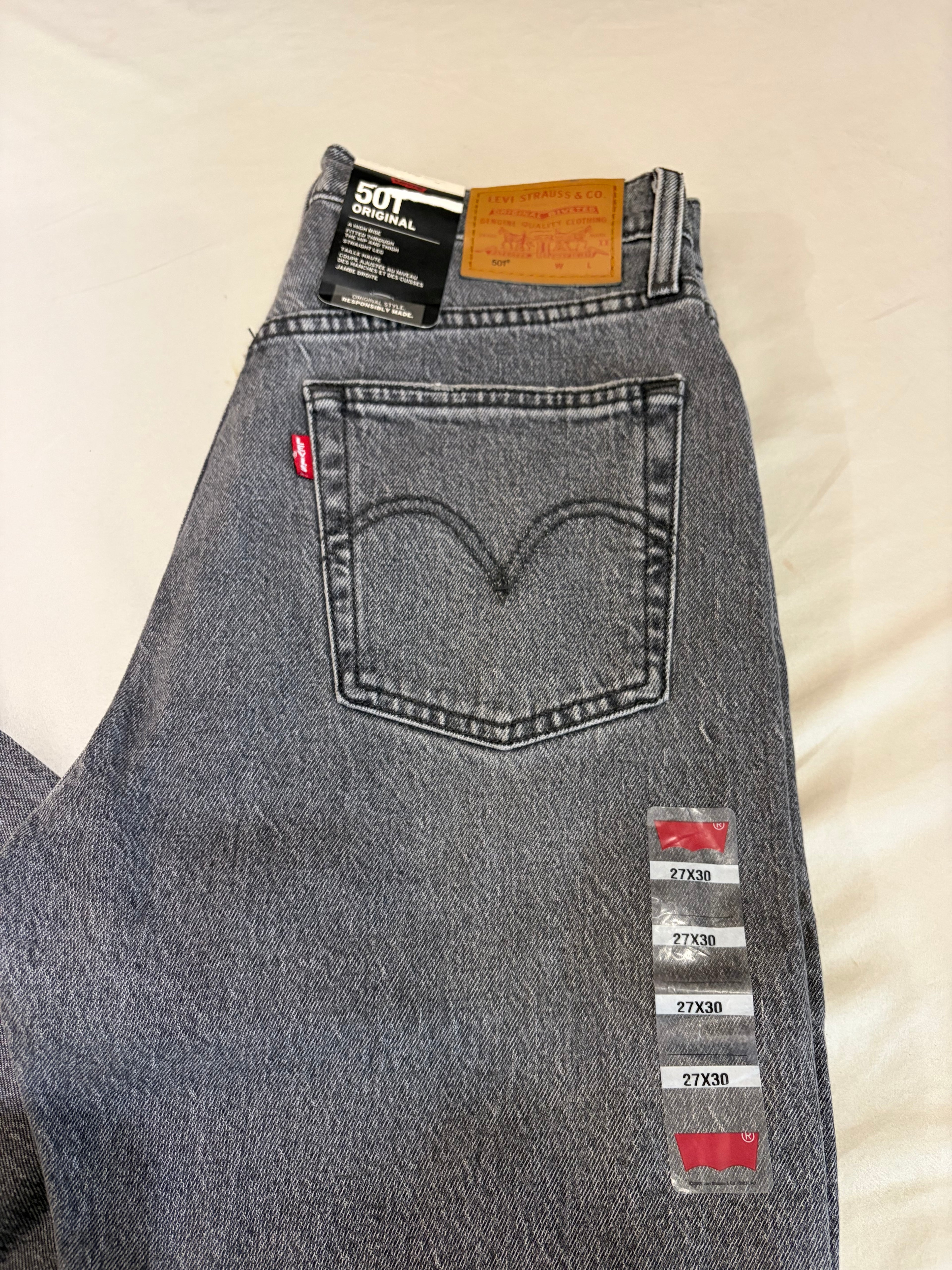 Jean Levi's® 501® Original Femme Gris Délavé – Taille W27 L30 – Neuf avec Étiquette