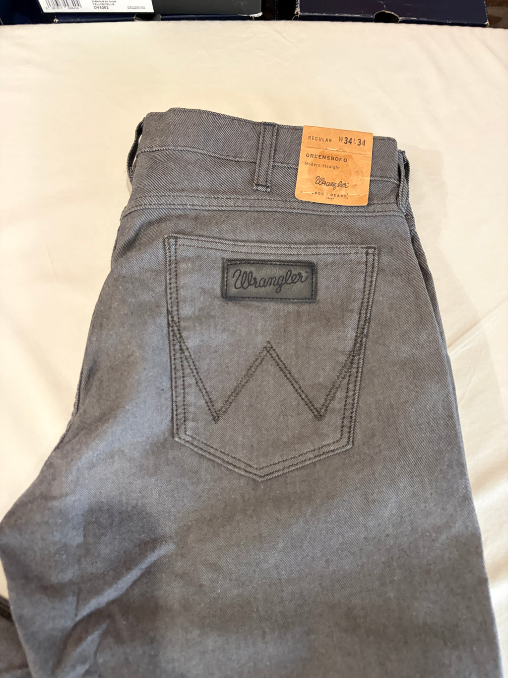 Jean Wrangler Greensboro Modern Straight Homme Gris W34 L34 Neuf