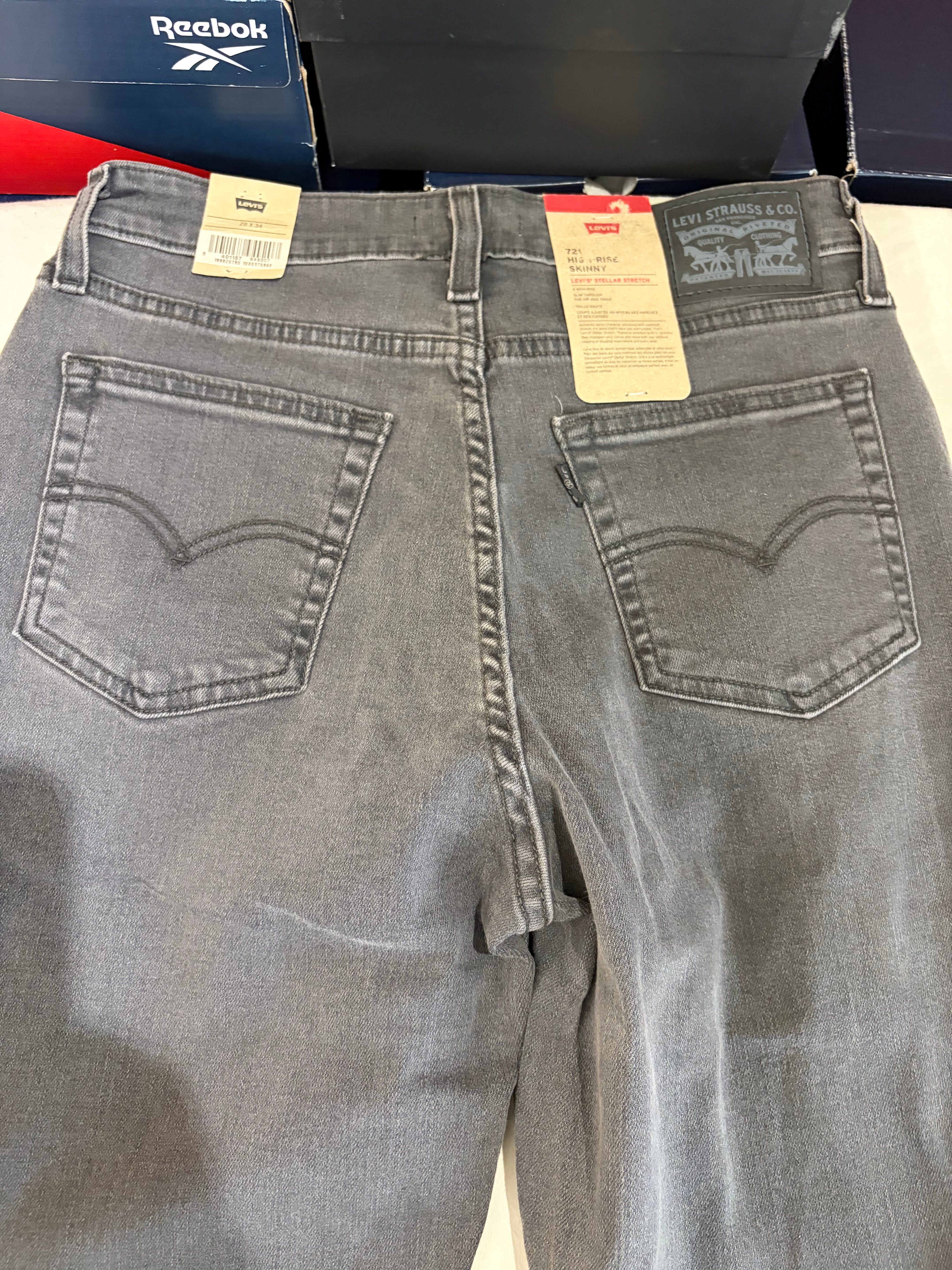 Jean Levi's® 721 High Rise Skinny Femme Gris Délavé – Taille W28 L34 – Neuf avec Étiquette