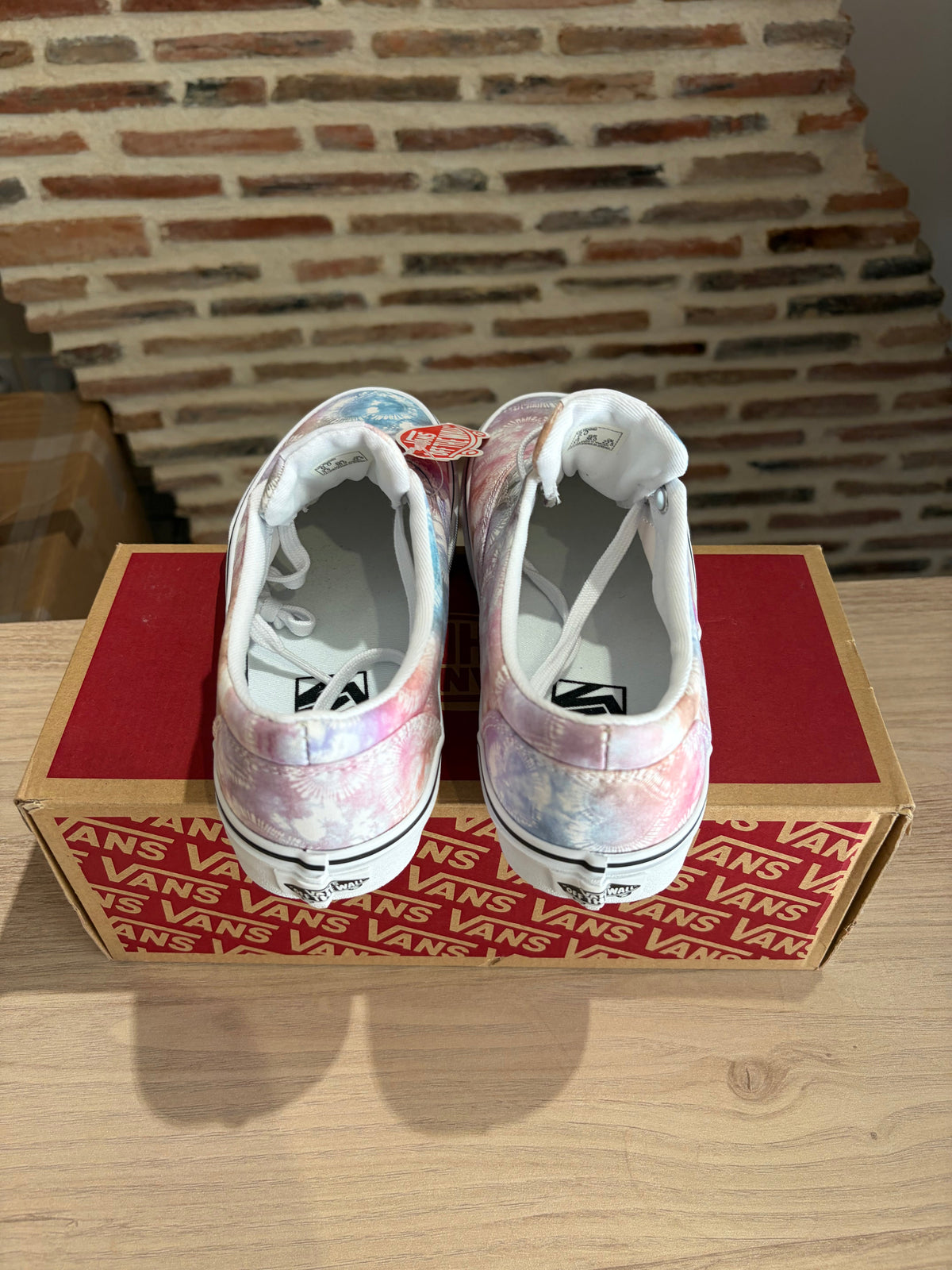 Vans Era Heart Tie Dye Multi/White Femme - Taille 36 EU - Neuves avec boîte
