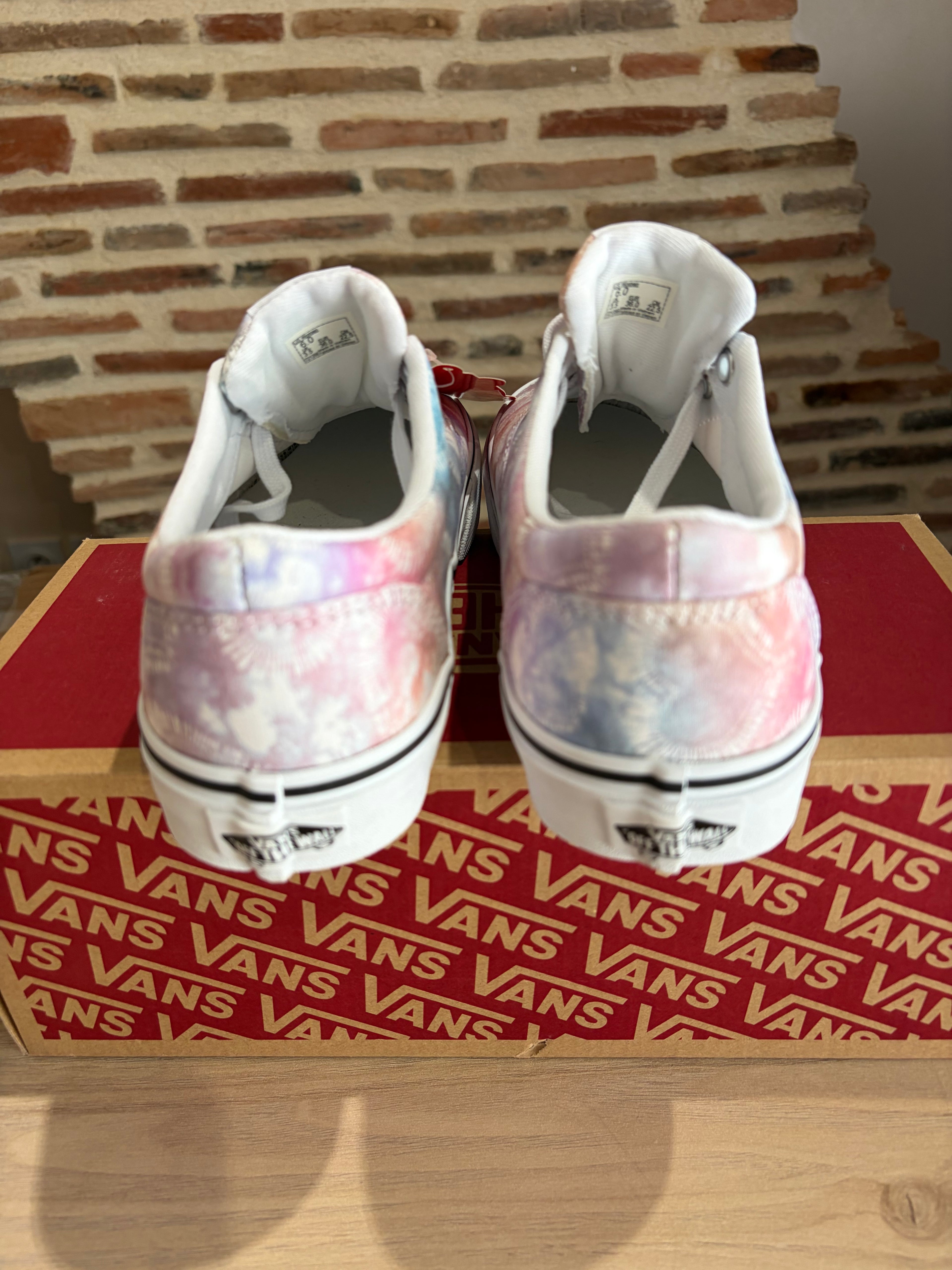 Vans Era Heart Tie Dye Multi/White Femme – Taille 36 EU – Neuves avec boîte