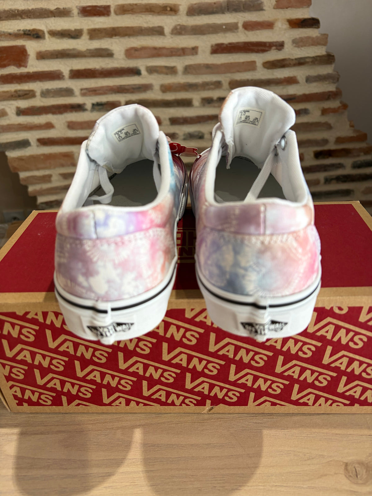 Vans Era Heart Tie Dye Multi/White Femme - Taille 36 EU - Neuves avec boîte