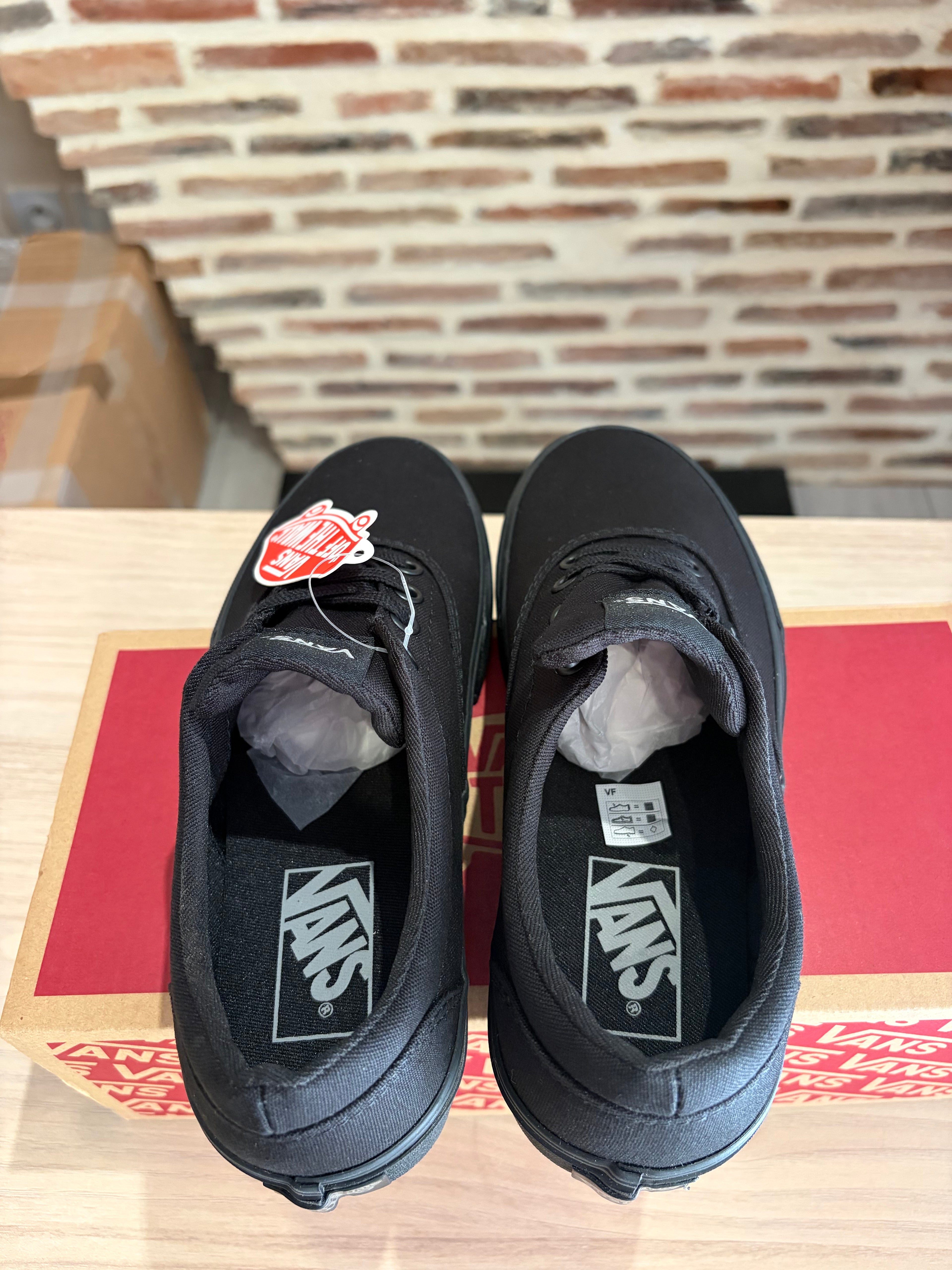 Vans Doheny Black/Black Femme – Taille 36 EU – Neuves avec boîte