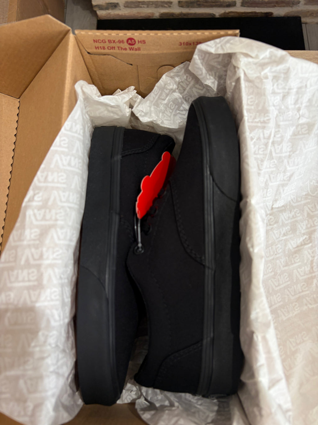 Vans Doheny Black/Black Femme – Taille 36 EU – Neuves avec boîte