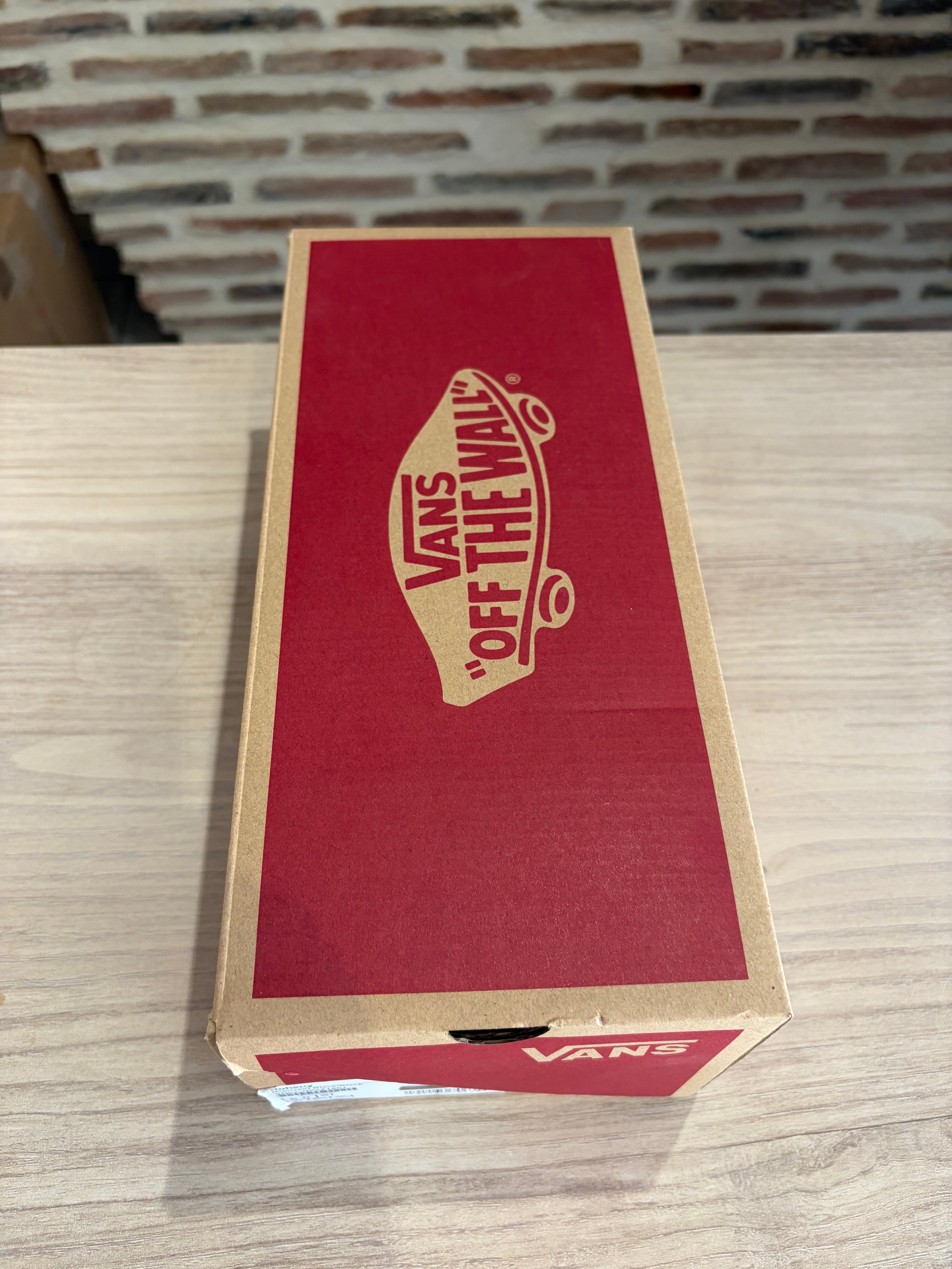 Vans Doheny Black/Black Femme – Taille 36 EU – Neuves avec boîte