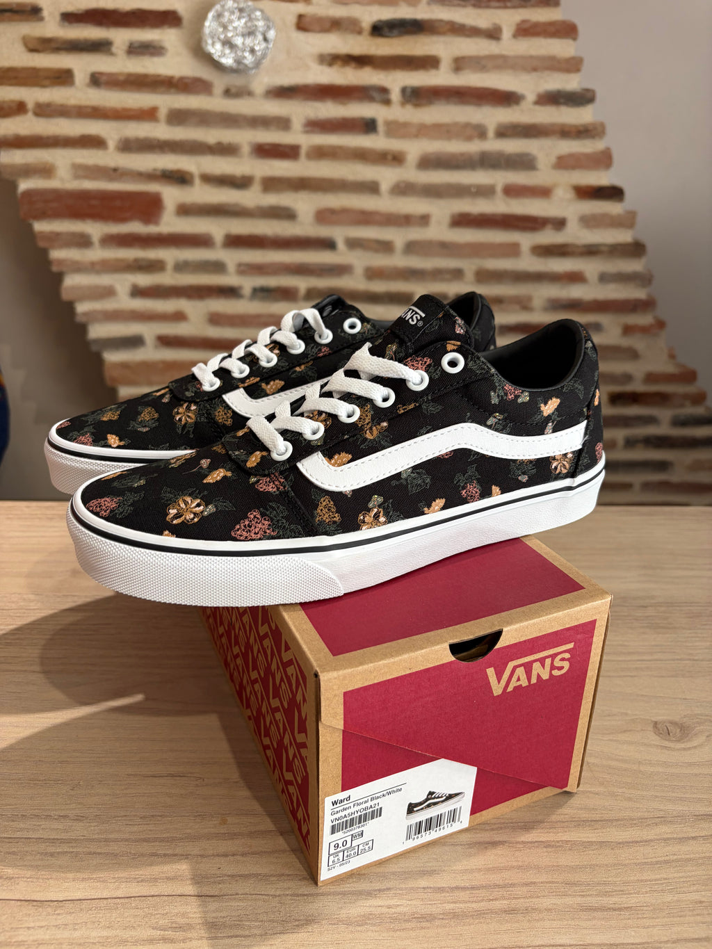 Vans Ward Garden Floral Black/White Femme – Neuves avec boîte – Taille 40