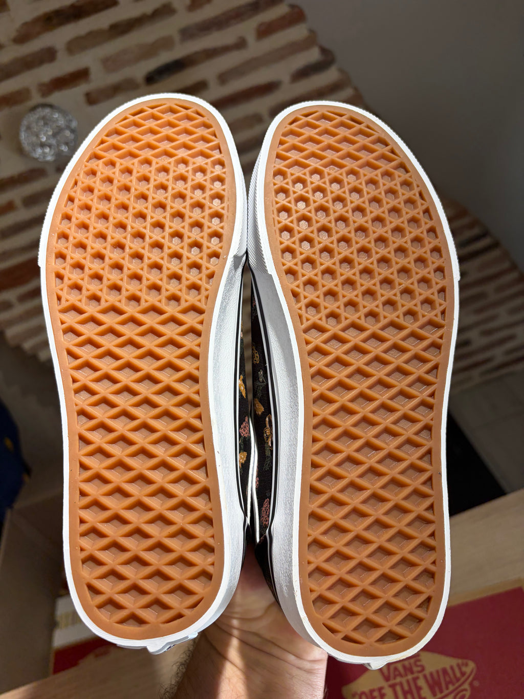 Vans Ward Garden Floral Black/White Femme – Neuves avec boîte – Taille 40