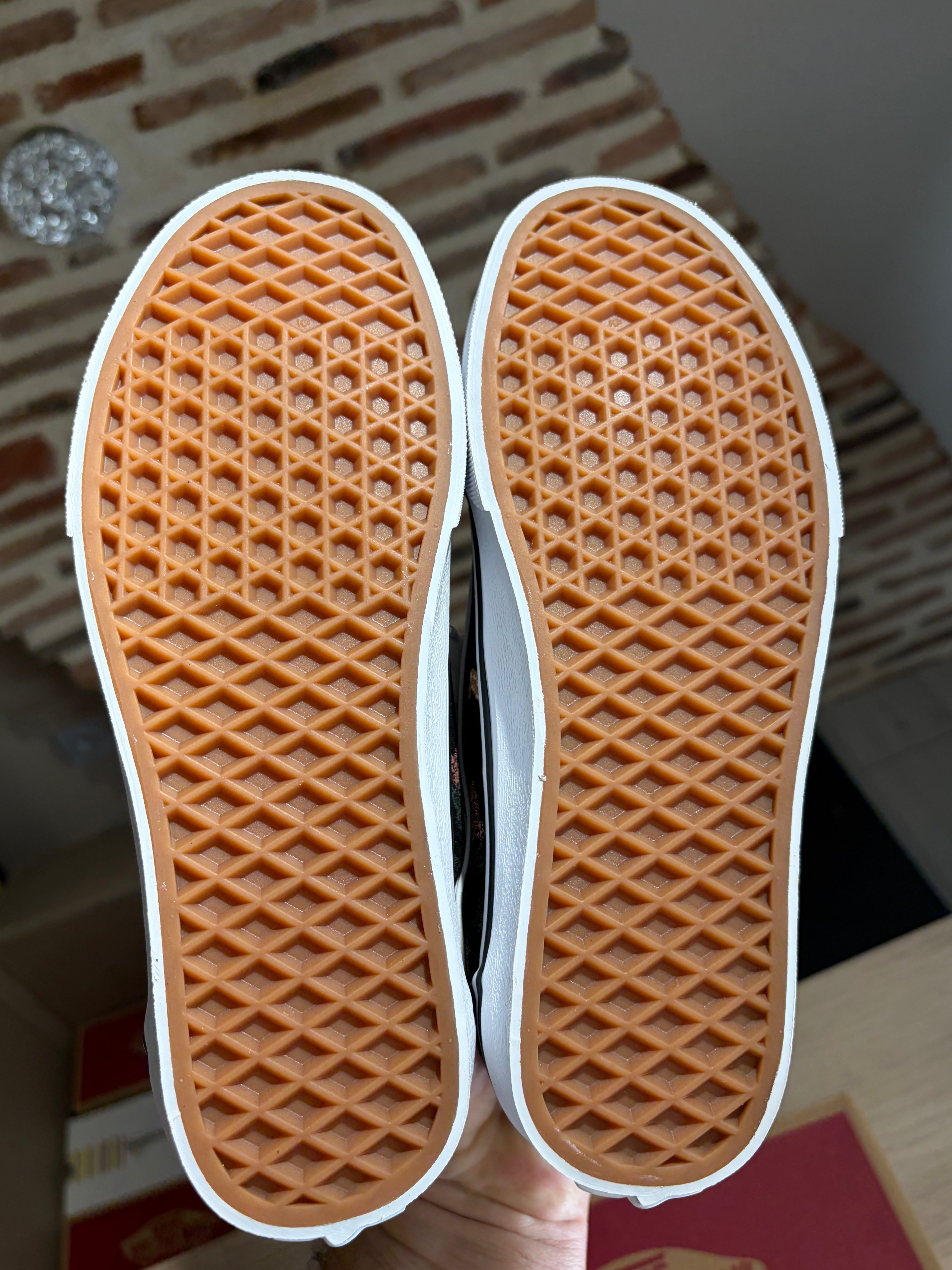 Vans Ward Garden Floral Black/White Femme – Neuves avec boîte – Taille 38