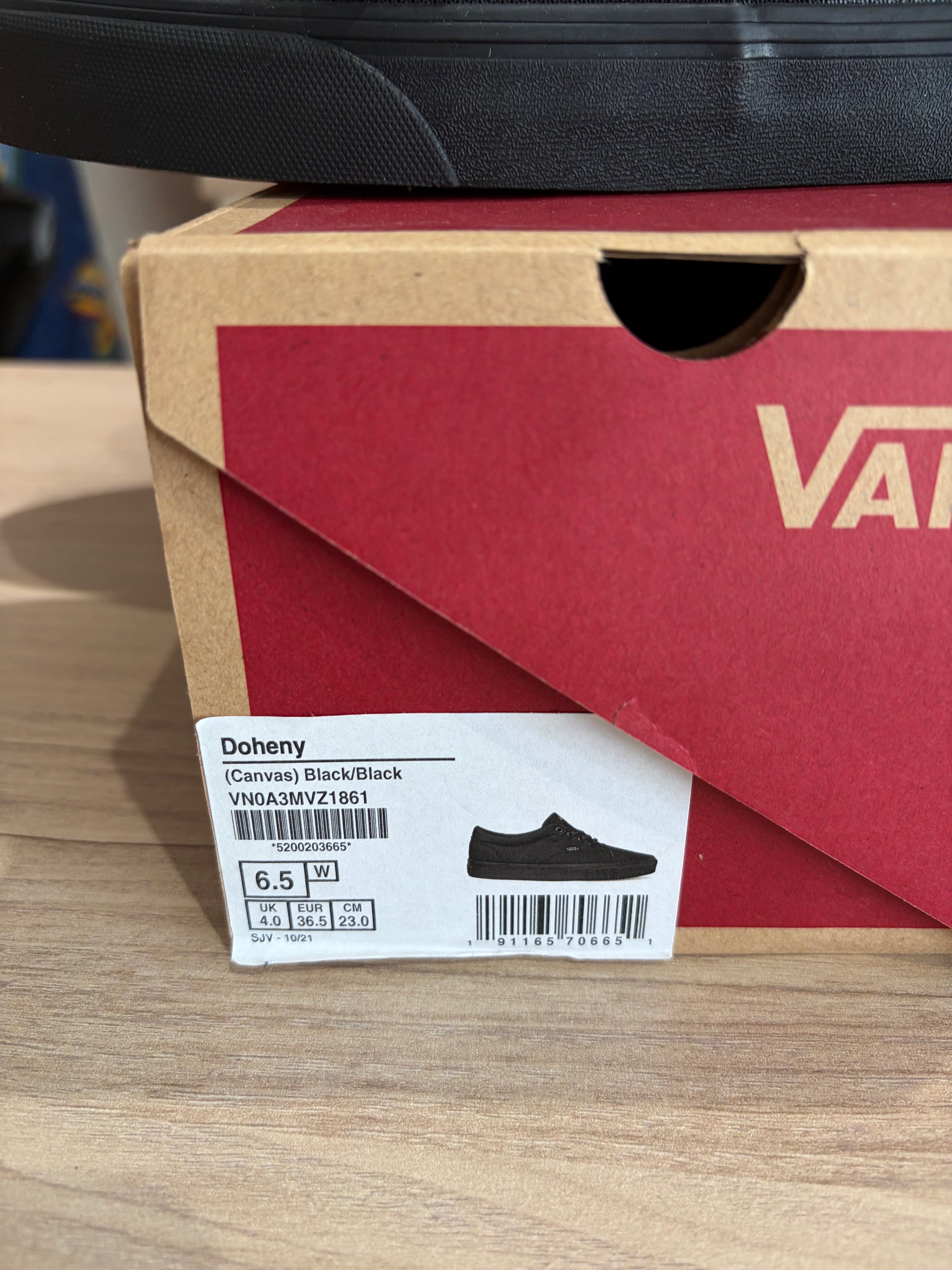 Vans Doheny Canvas Black/Black Femme – Neuves avec boîte – Taille 36,5
