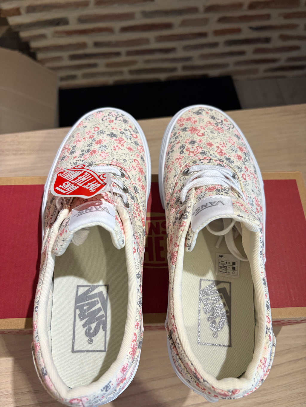 Vans Doheny Ditsy Floral Multi/White Femme – Neuves avec boîte – Taille 36