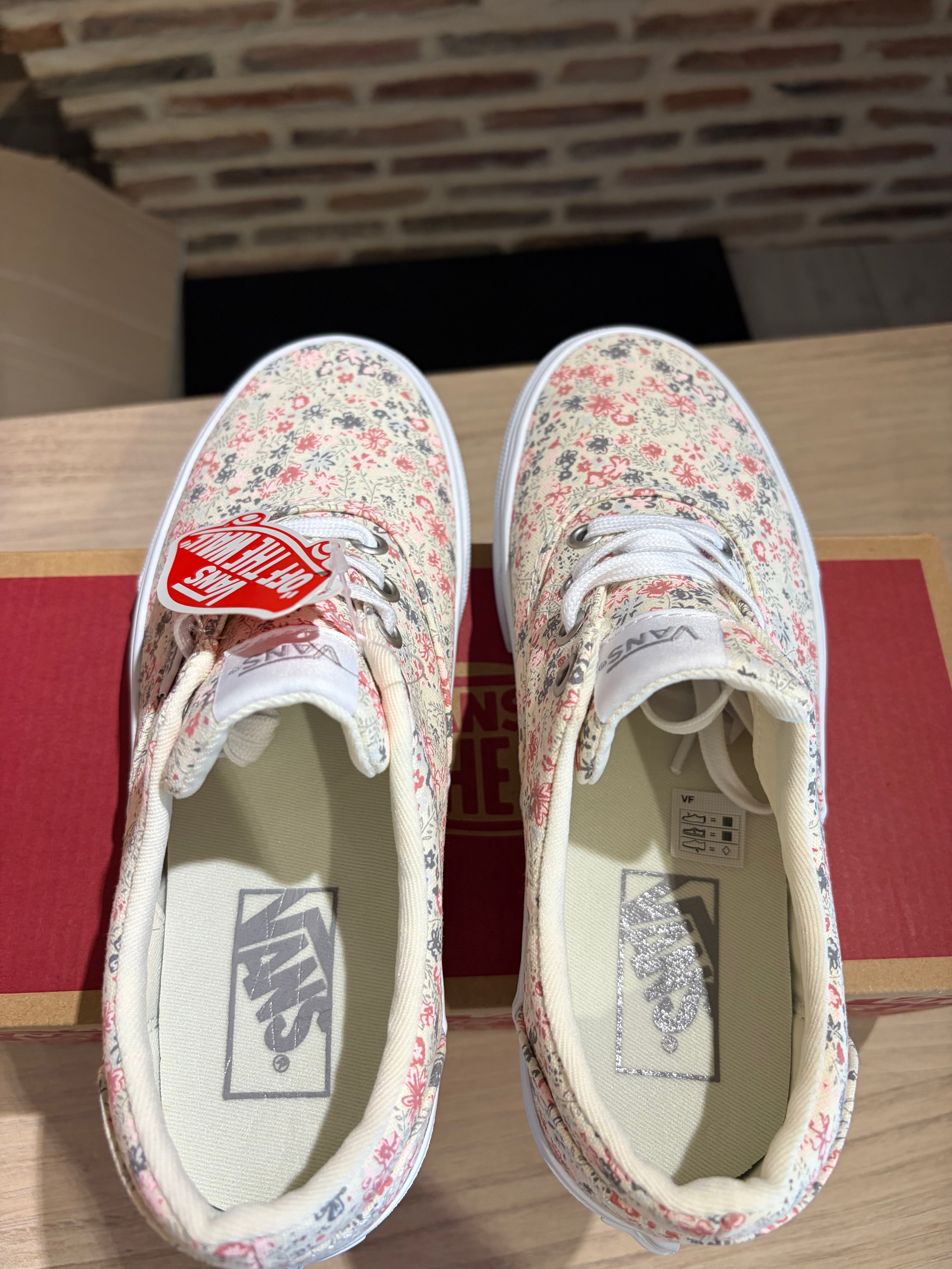 Vans Doheny Ditsy Floral Multi/White Femme – Neuves avec boîte – Taille 36
