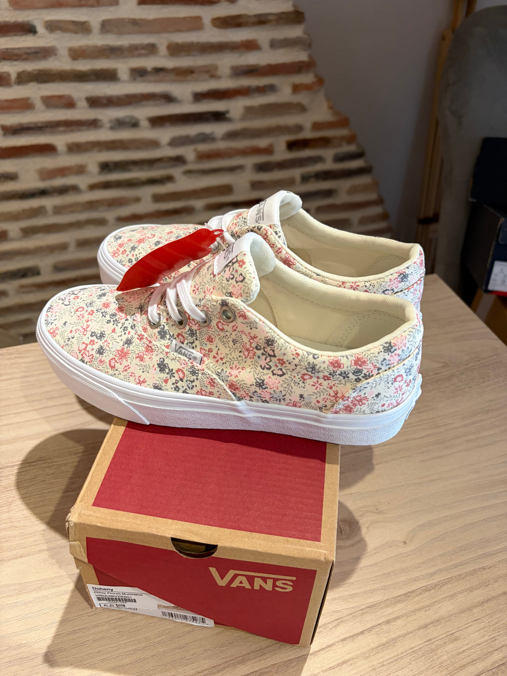Vans Doheny Ditsy Floral Multi/White Femme – Neuves avec boîte – Taille 36