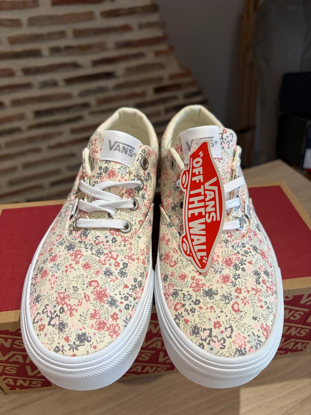 Vans Doheny Ditsy Floral Multi/White Femme – Neuves avec boîte – Taille 36