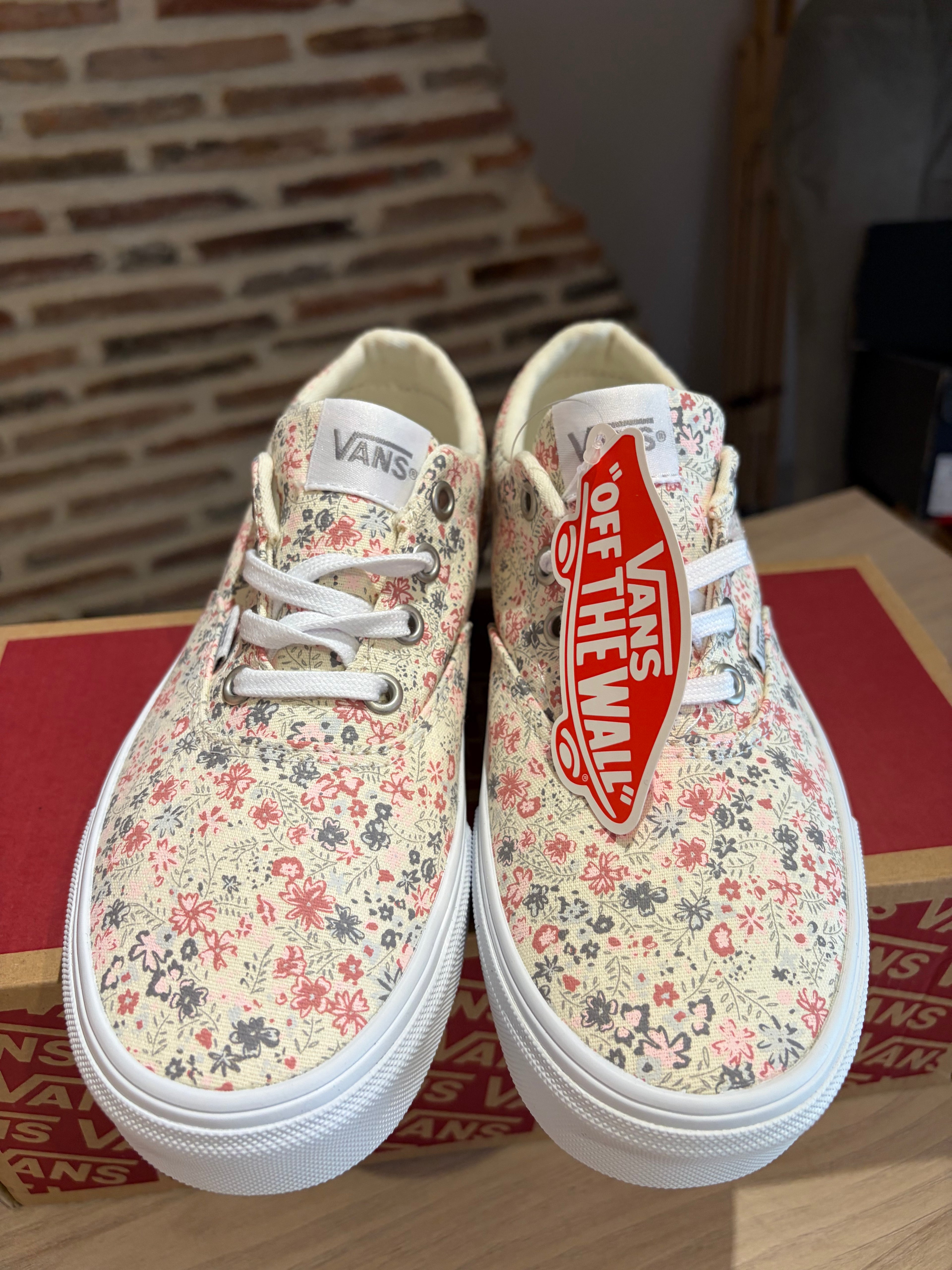 Vans Doheny Ditsy Floral Multi/White Femme – Neuves avec boîte – Taille 36
