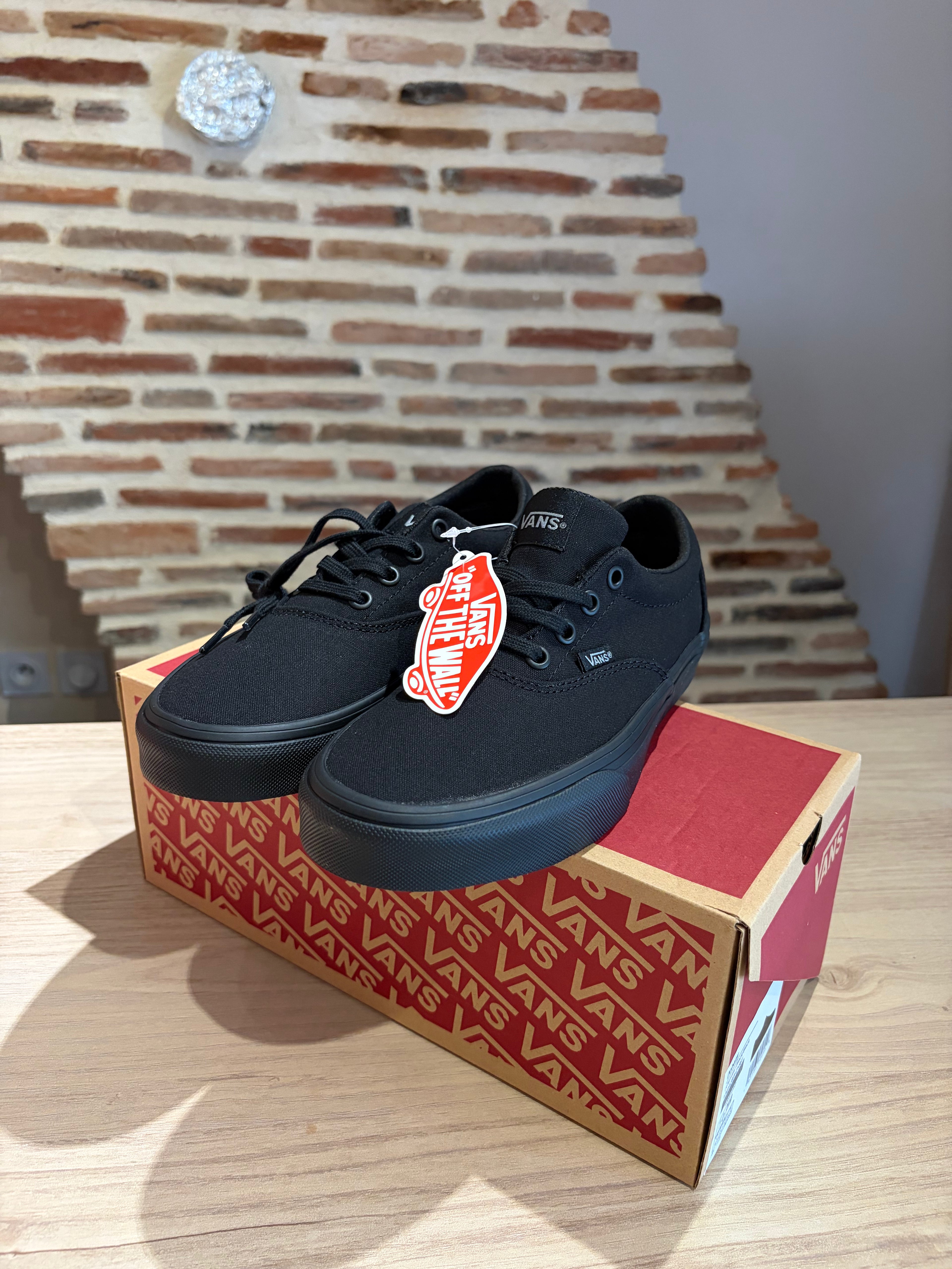 Vans Doheny Canvas Black/Black Femme – Neuves avec boîte – Taille 37