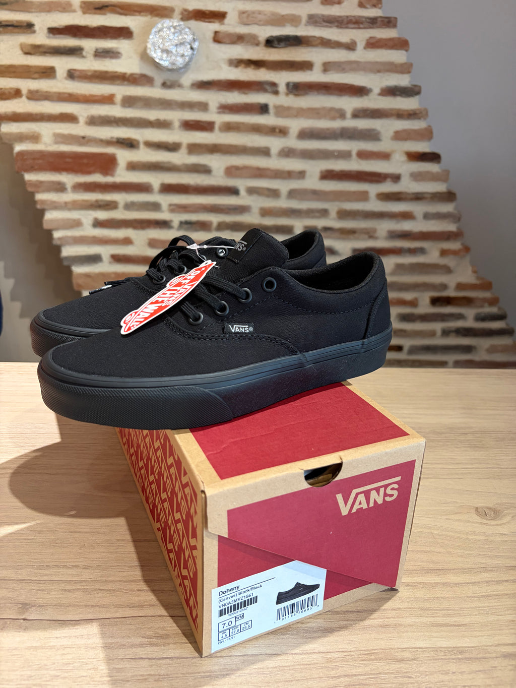 Vans Doheny Canvas Black/Black Femme – Neuves avec boîte – Taille 37