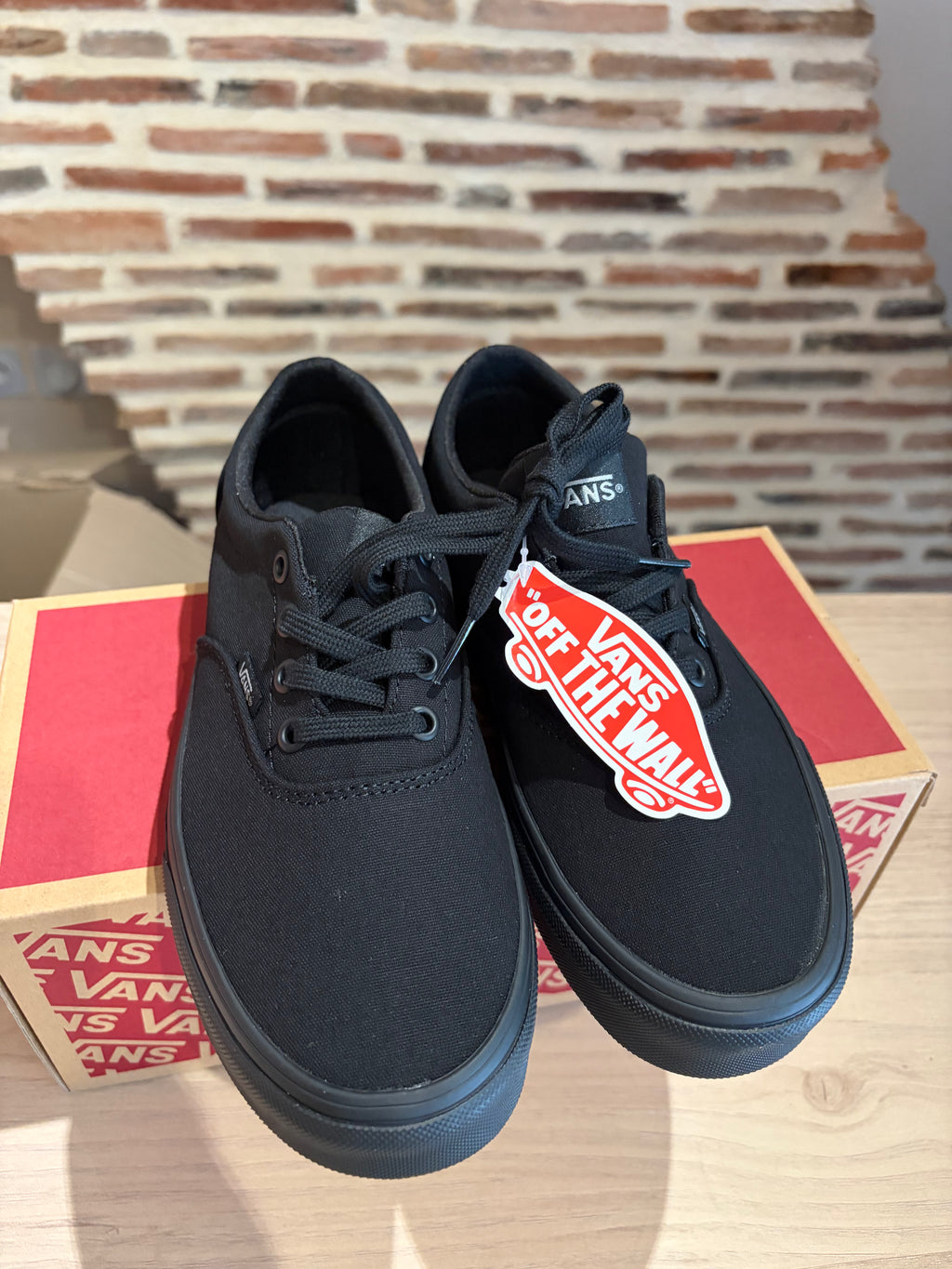 Vans Doheny Canvas Black/Black Femme – Neuves avec boîte – Taille 37