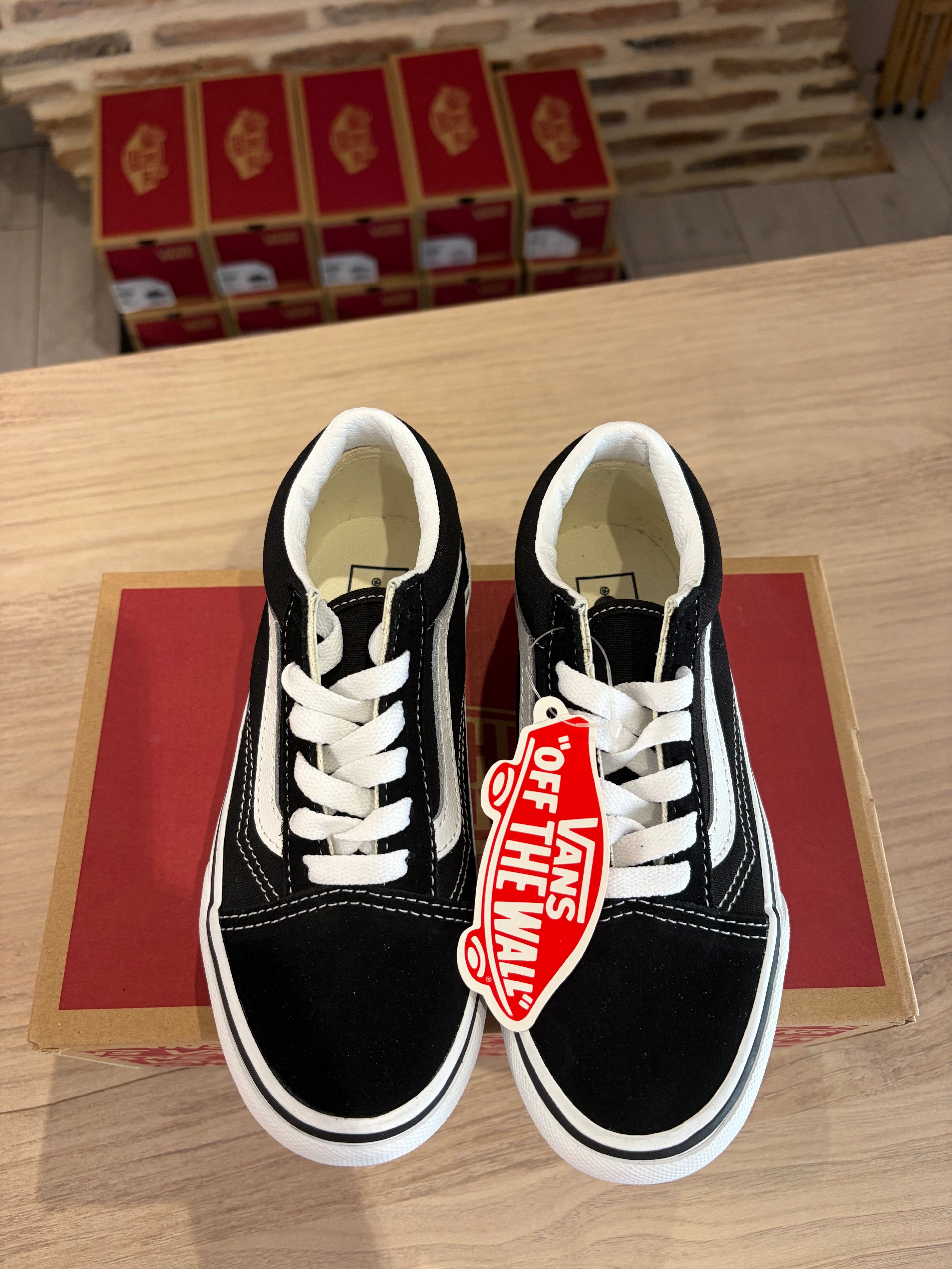 Vans Old Skool Platform Enfant – Noir/Blanc – Pointure 31 – Neuves