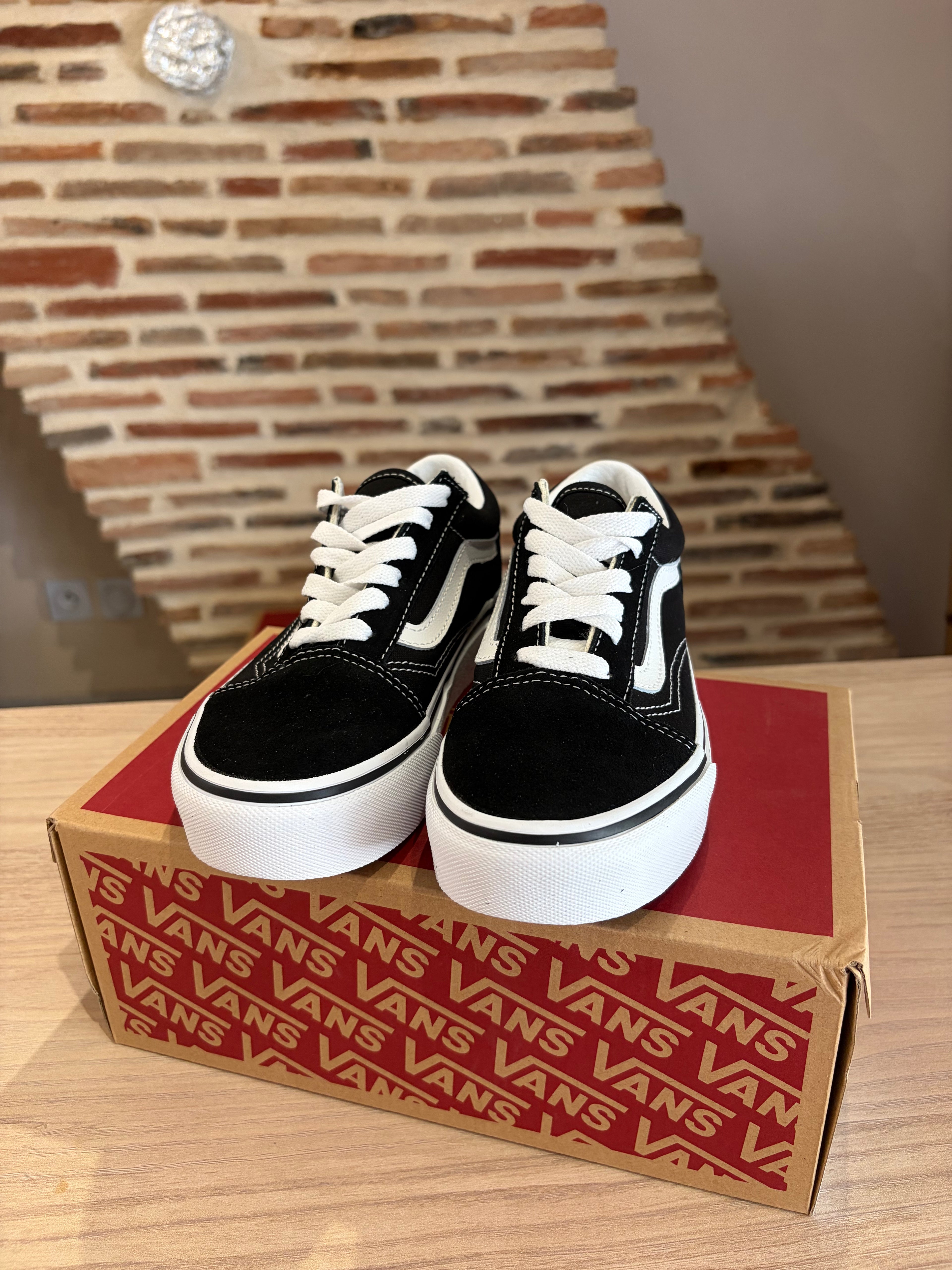 Vans Old Skool Platform Enfant Noir Blanc - Pointure 32