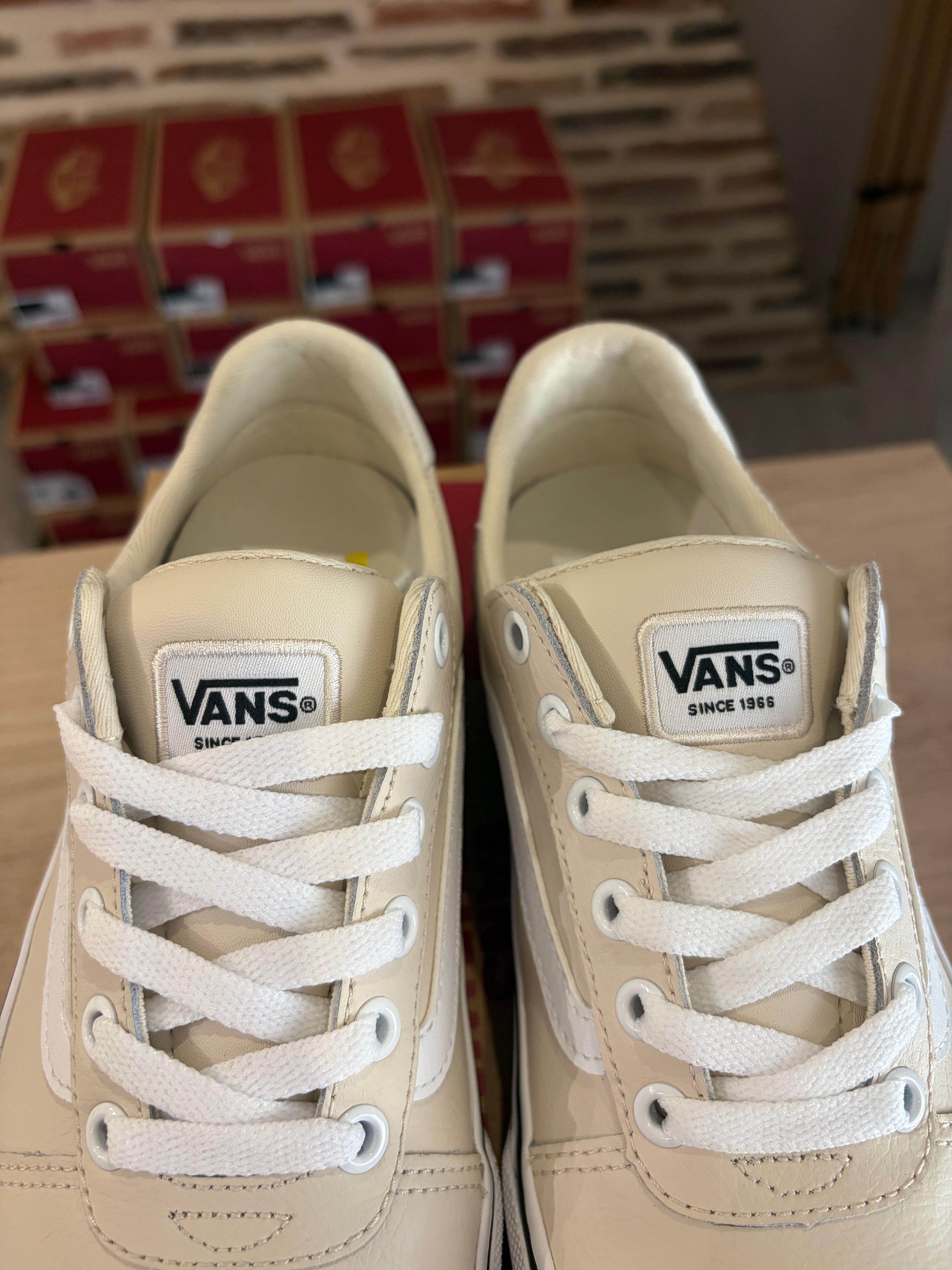 Vans Ward Deluxe Cuir Birch - Blanc Cassé - Pointure 38