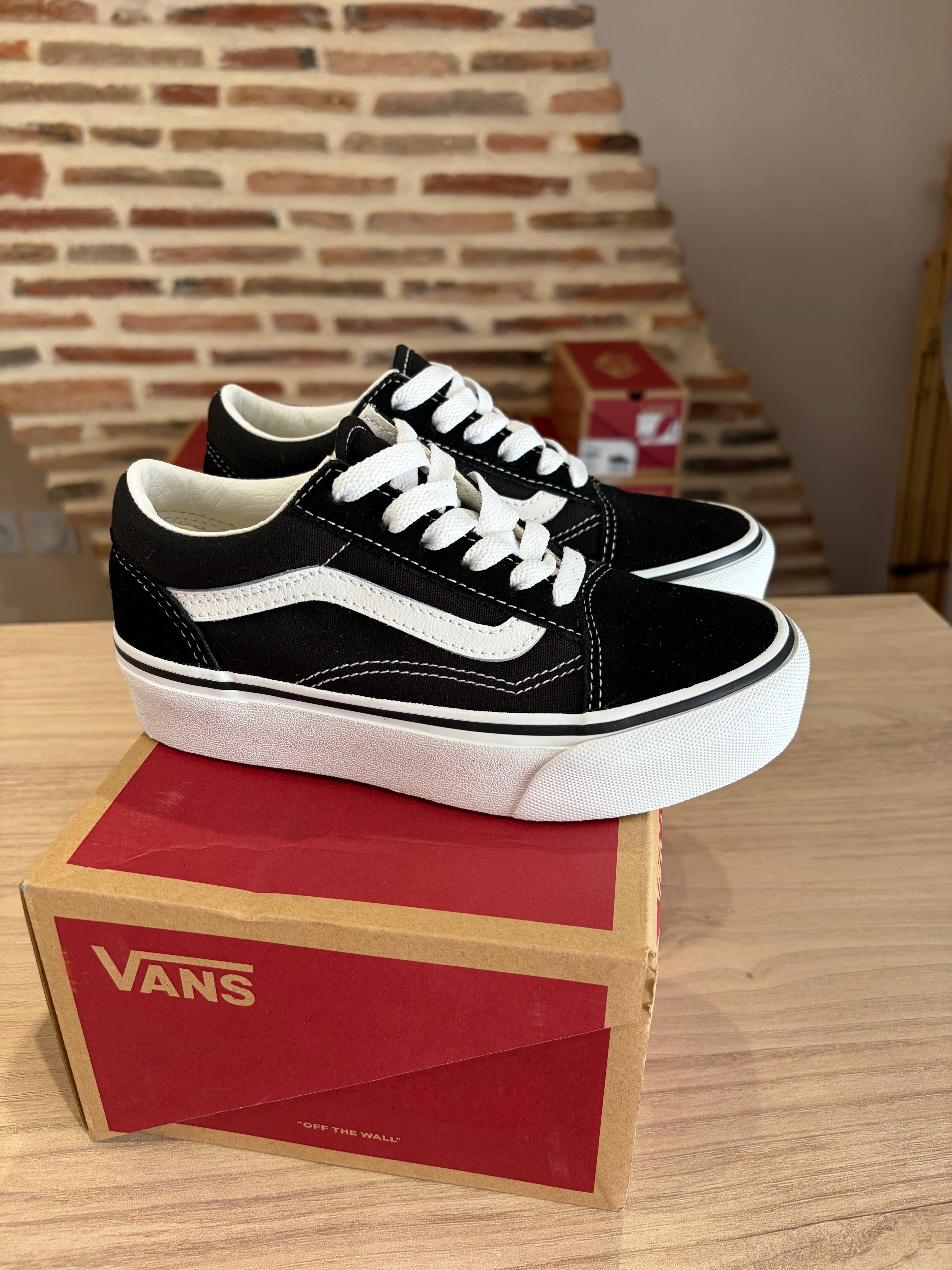 Vans Old Skool Platform Enfant Noir Blanc - Pointure 31,5