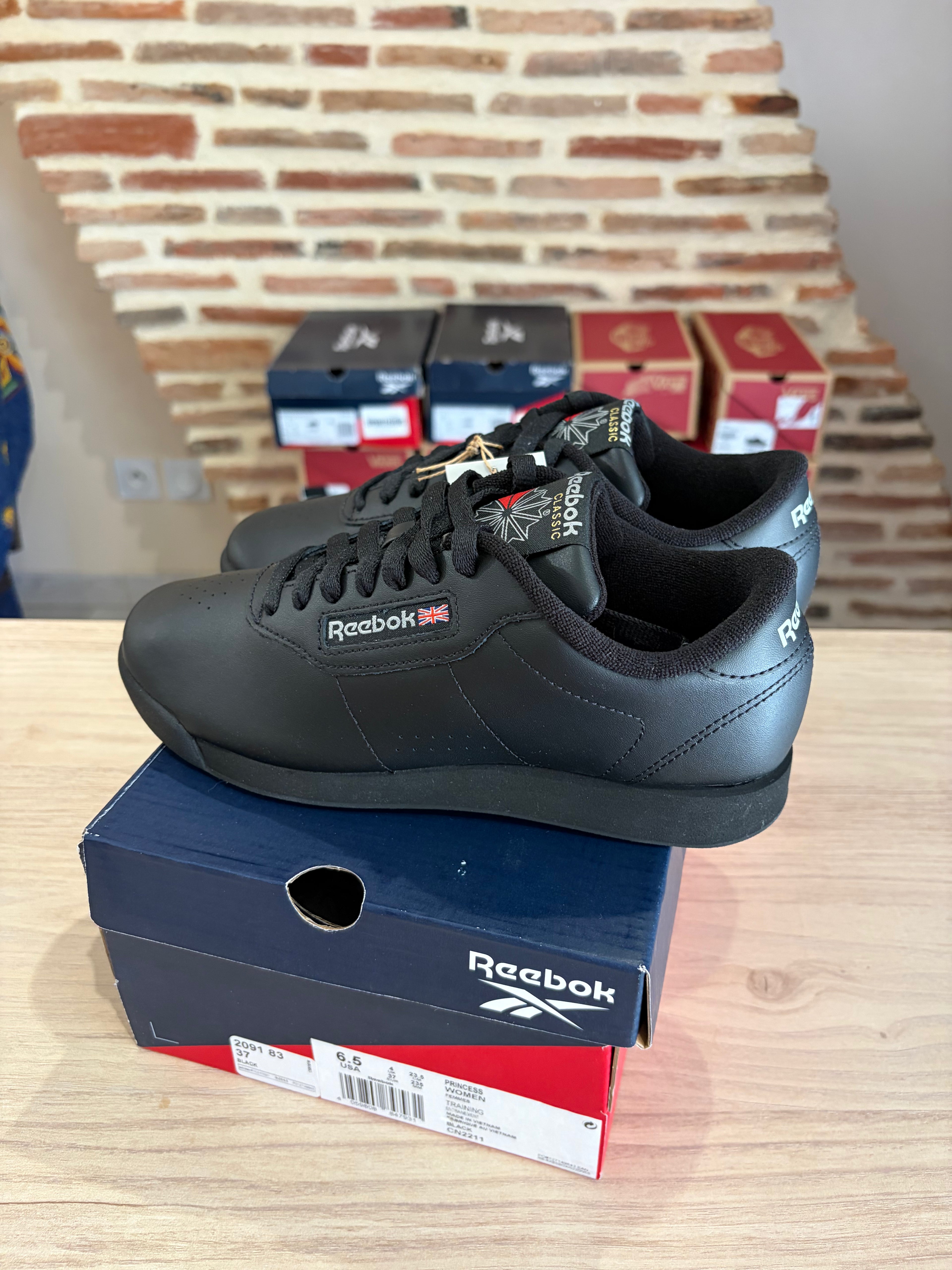 Reebok Princess Femme Noire - CN2211 - Pointure 37
