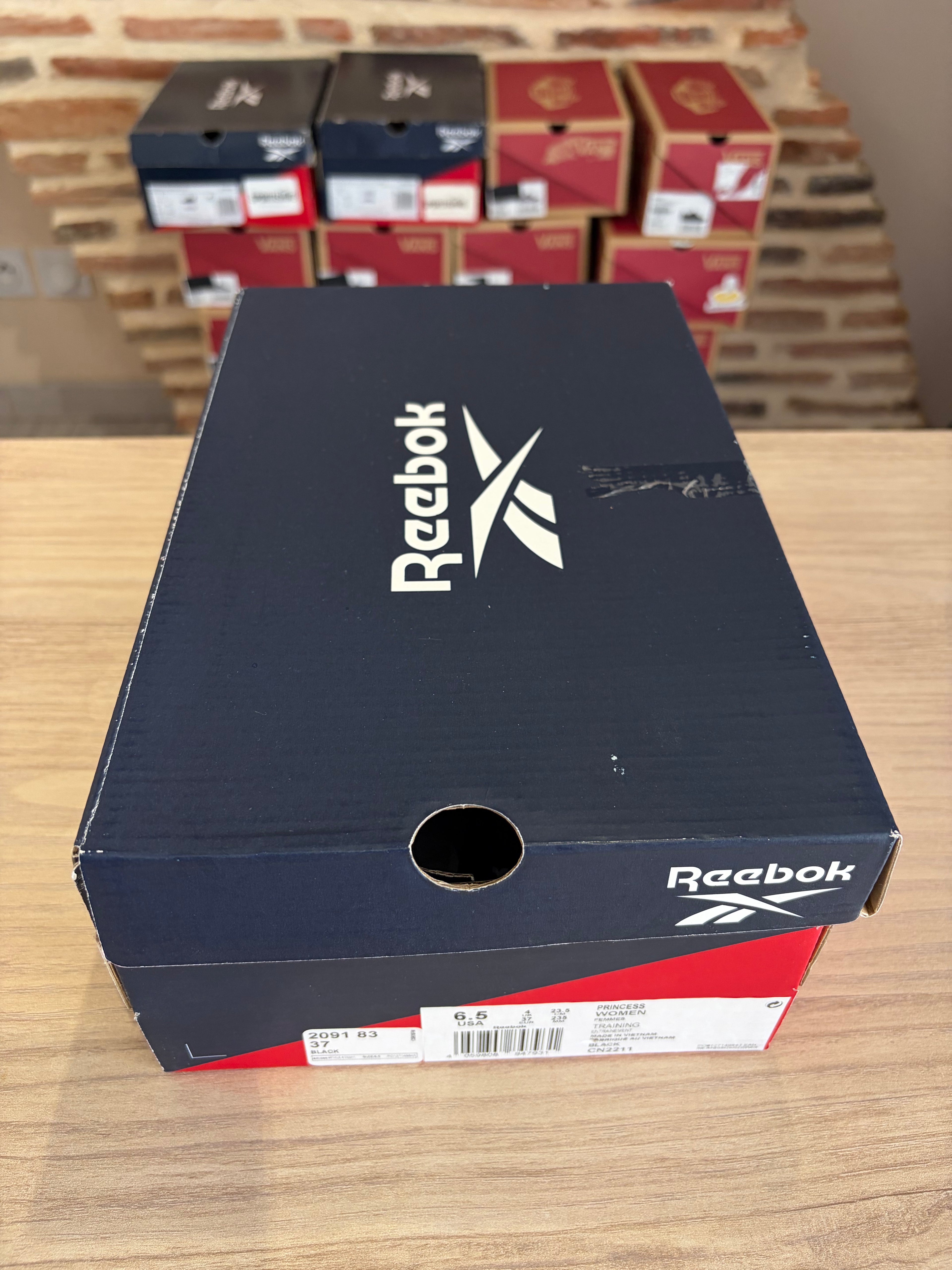 Reebok Princess Femme Noire - CN2211 - Pointure 37