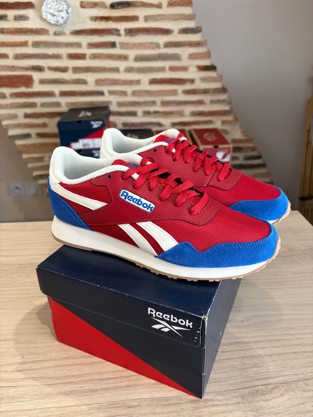 Reebok Royal Ultra Rouge Bleu Blanc - GY8836 - Pointure 40,5