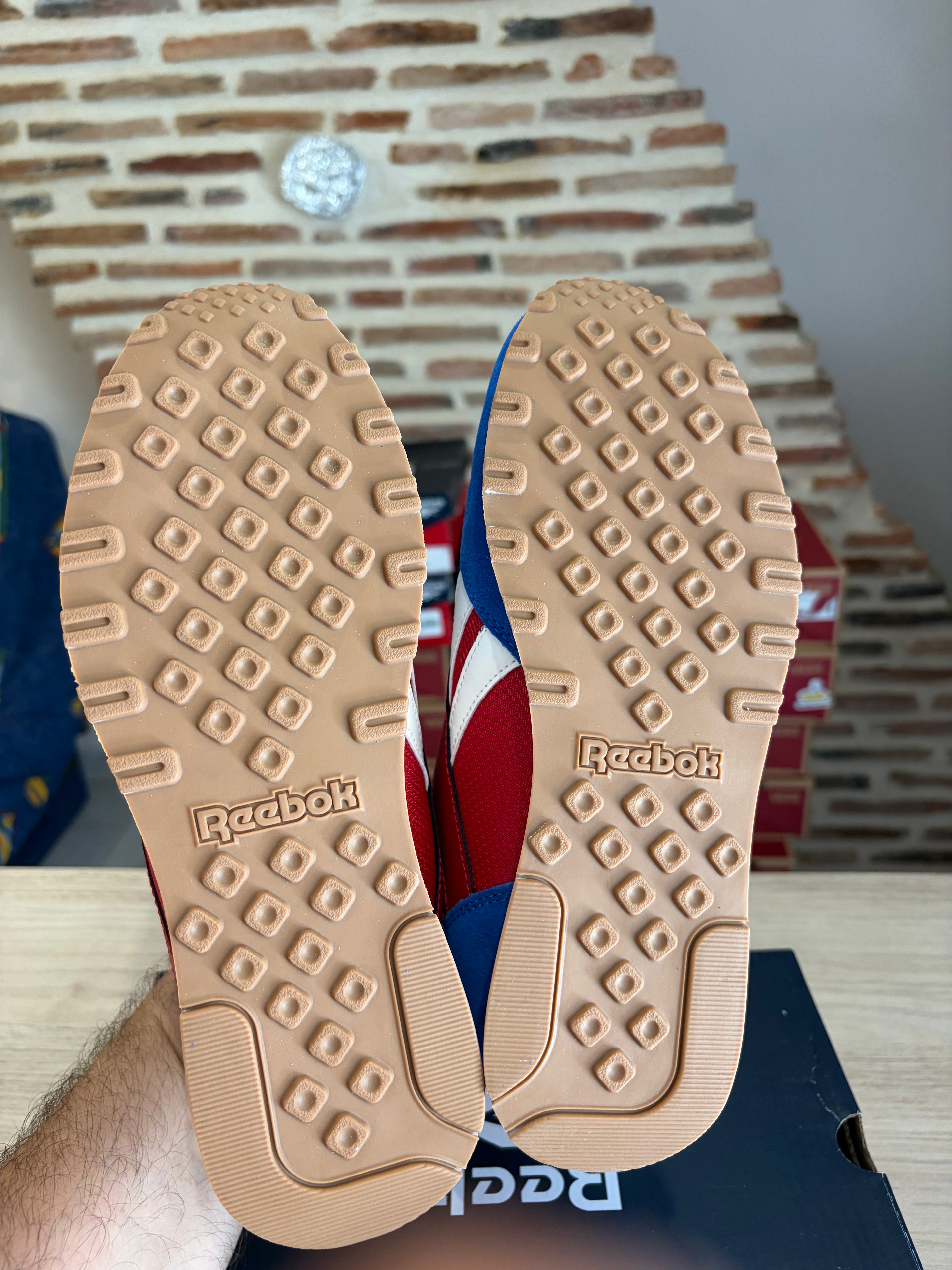 Reebok Royal Ultra Rouge Bleu Blanc - GY8836 - Pointure 40,5