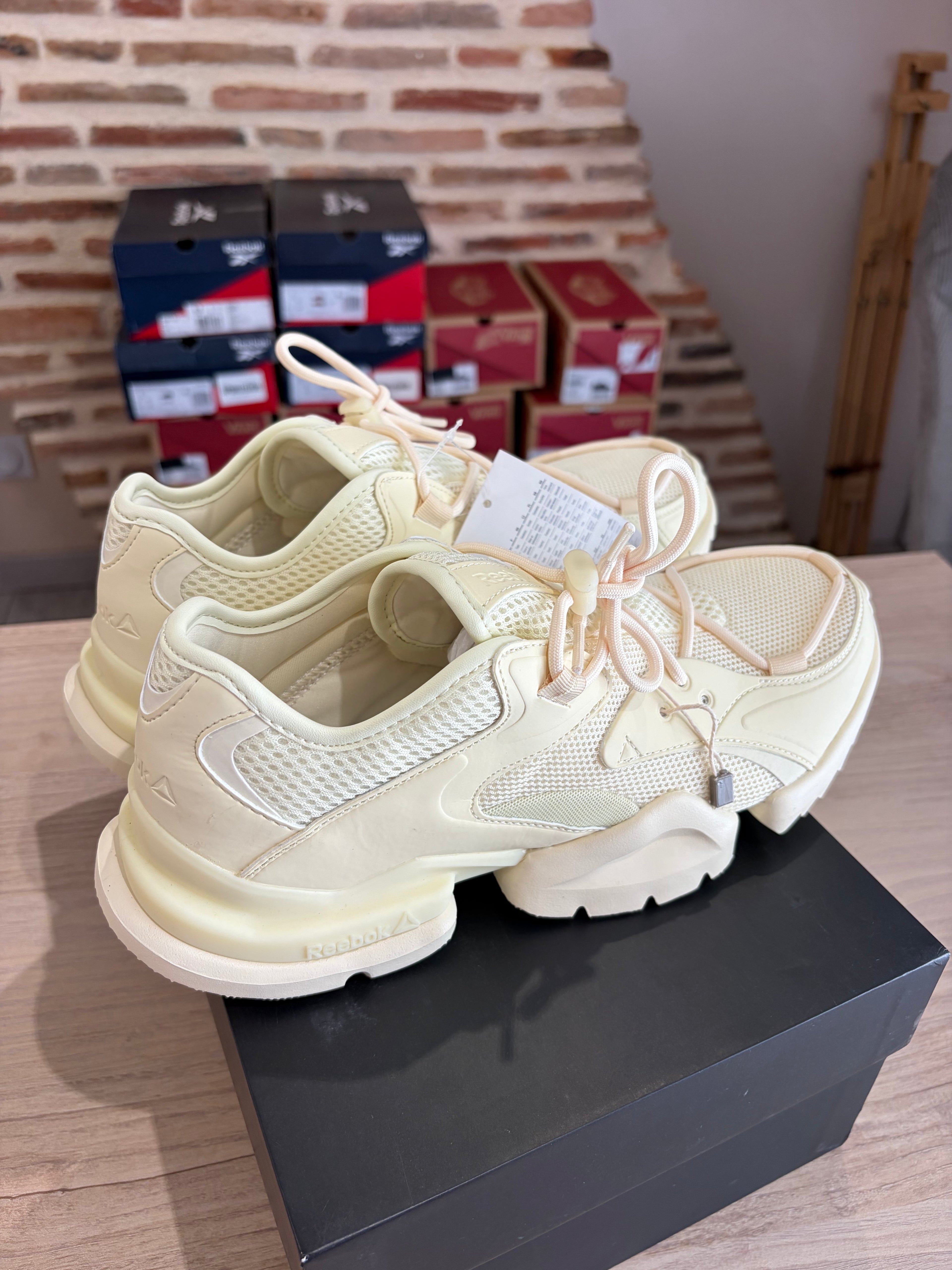 Reebok Run 96 Beige Crème - DV6822 - Pointure 42