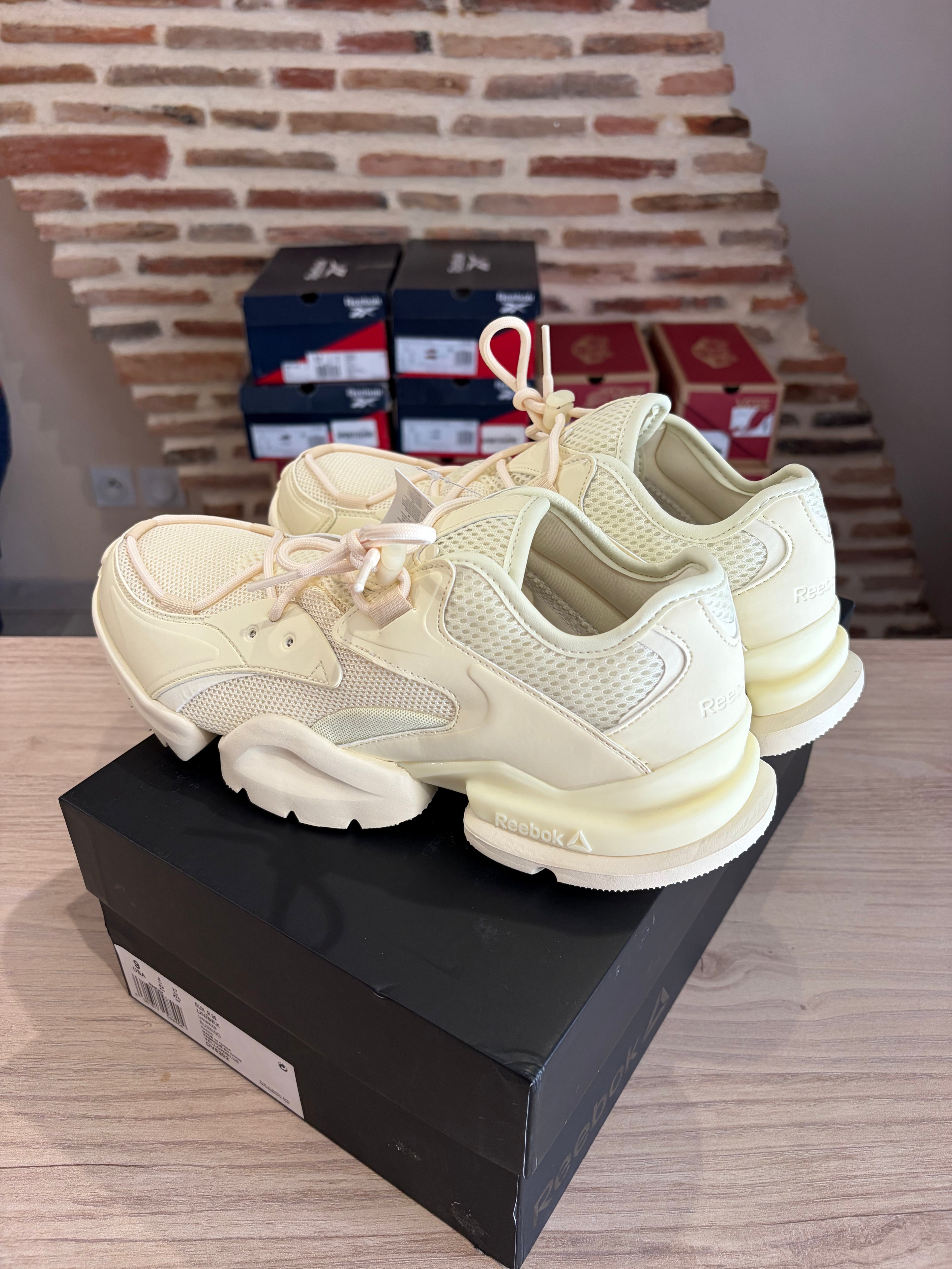 Reebok Run 96 Beige Crème - DV6822 - Pointure 42