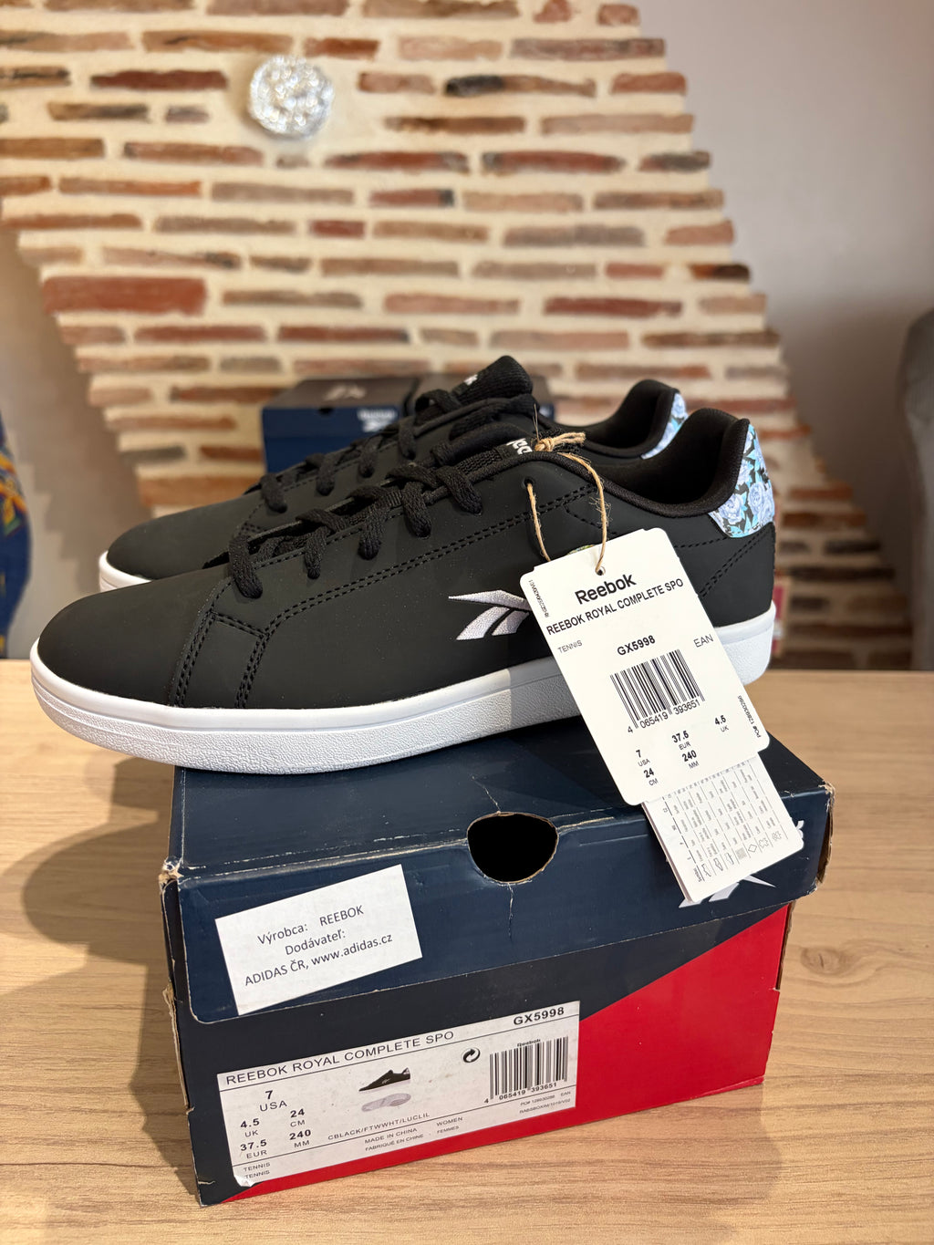 Reebok Royal Complete Sport Noir Blanc Femme Taille 37,5 Neuve