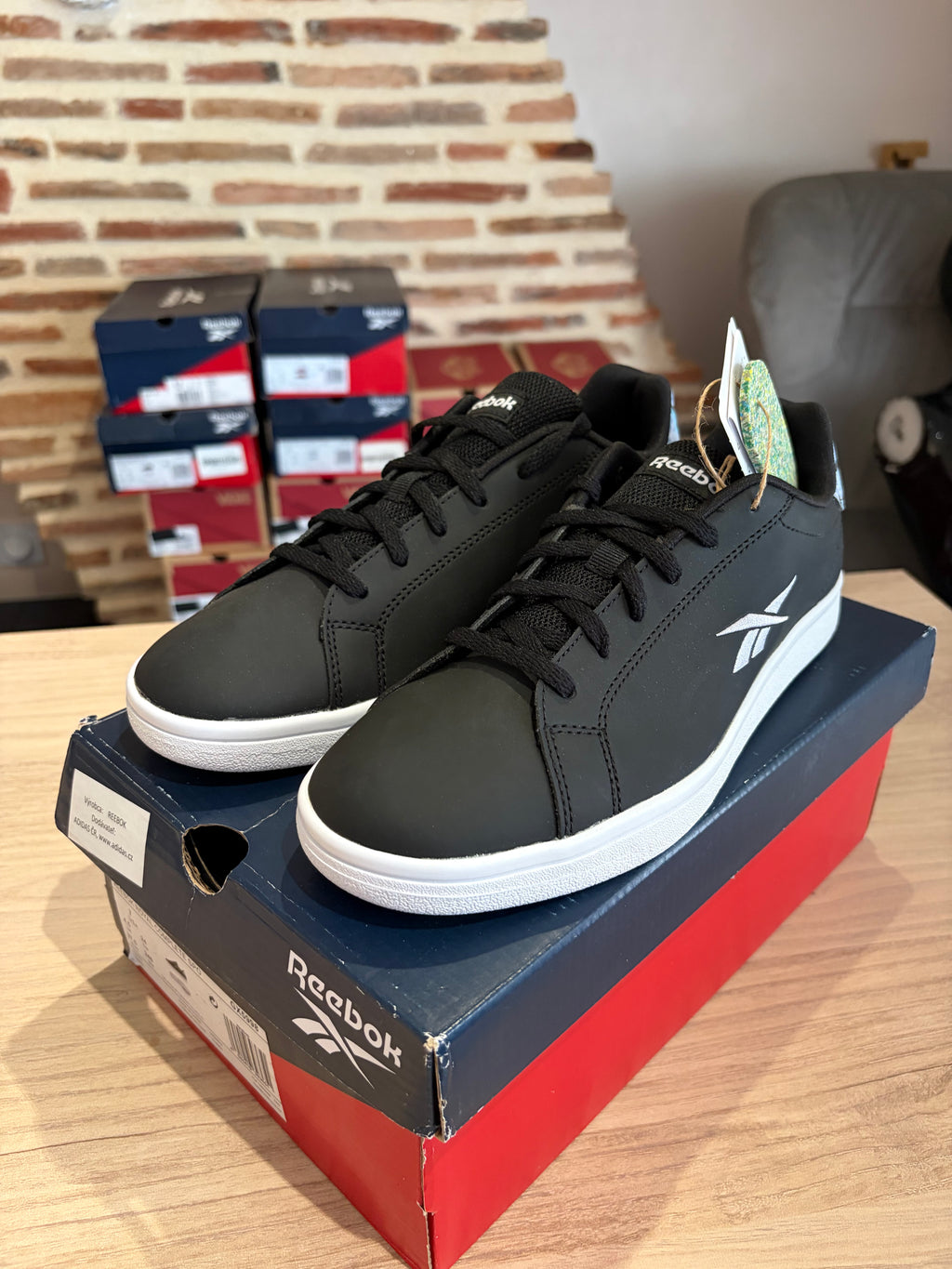 Reebok Royal Complete Sport Noir Blanc Femme Taille 37,5 Neuve