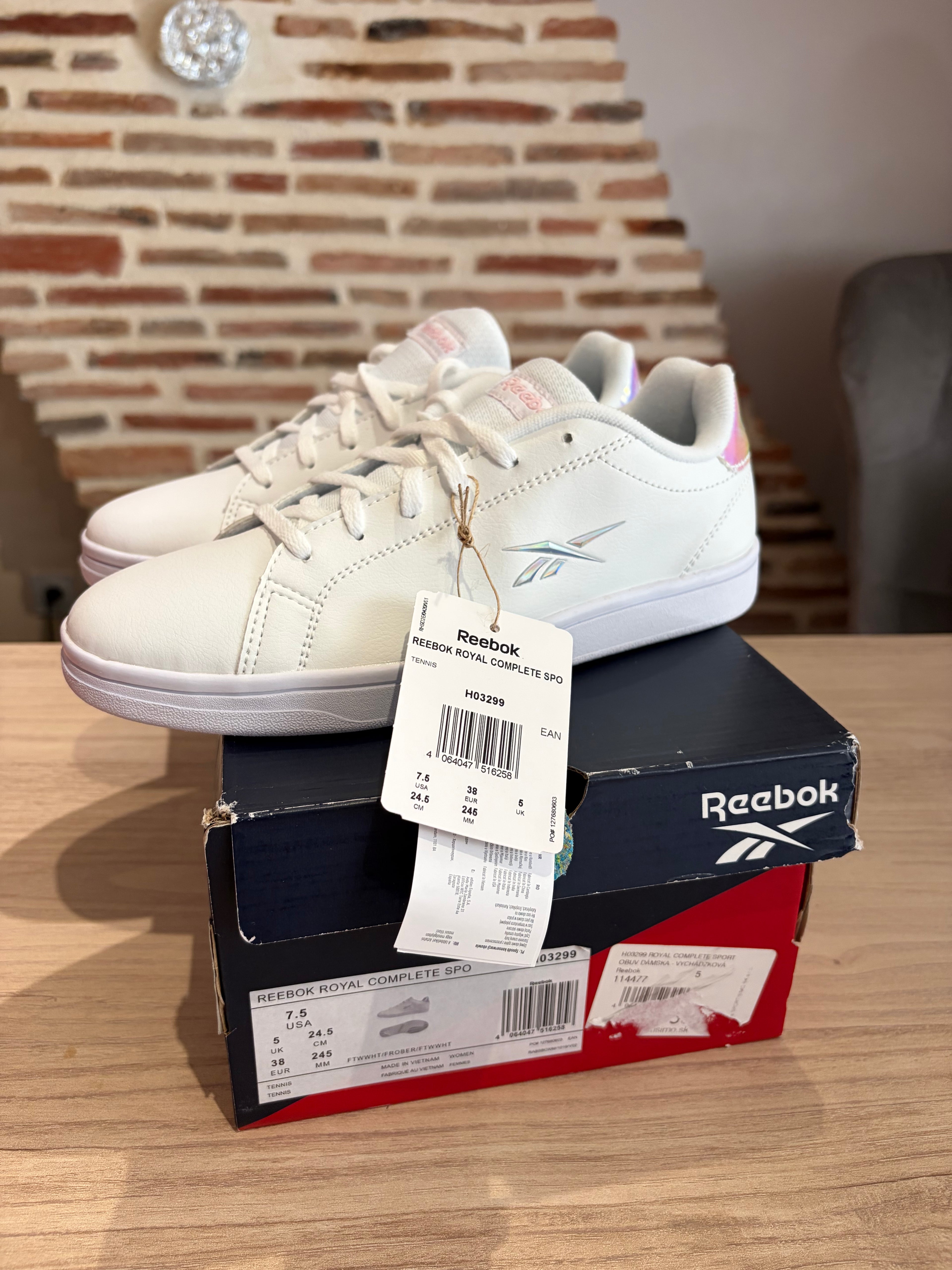 Reebok Royal Complete Sport Femme Blanche – Pointure 38 – Neuves avec boîte