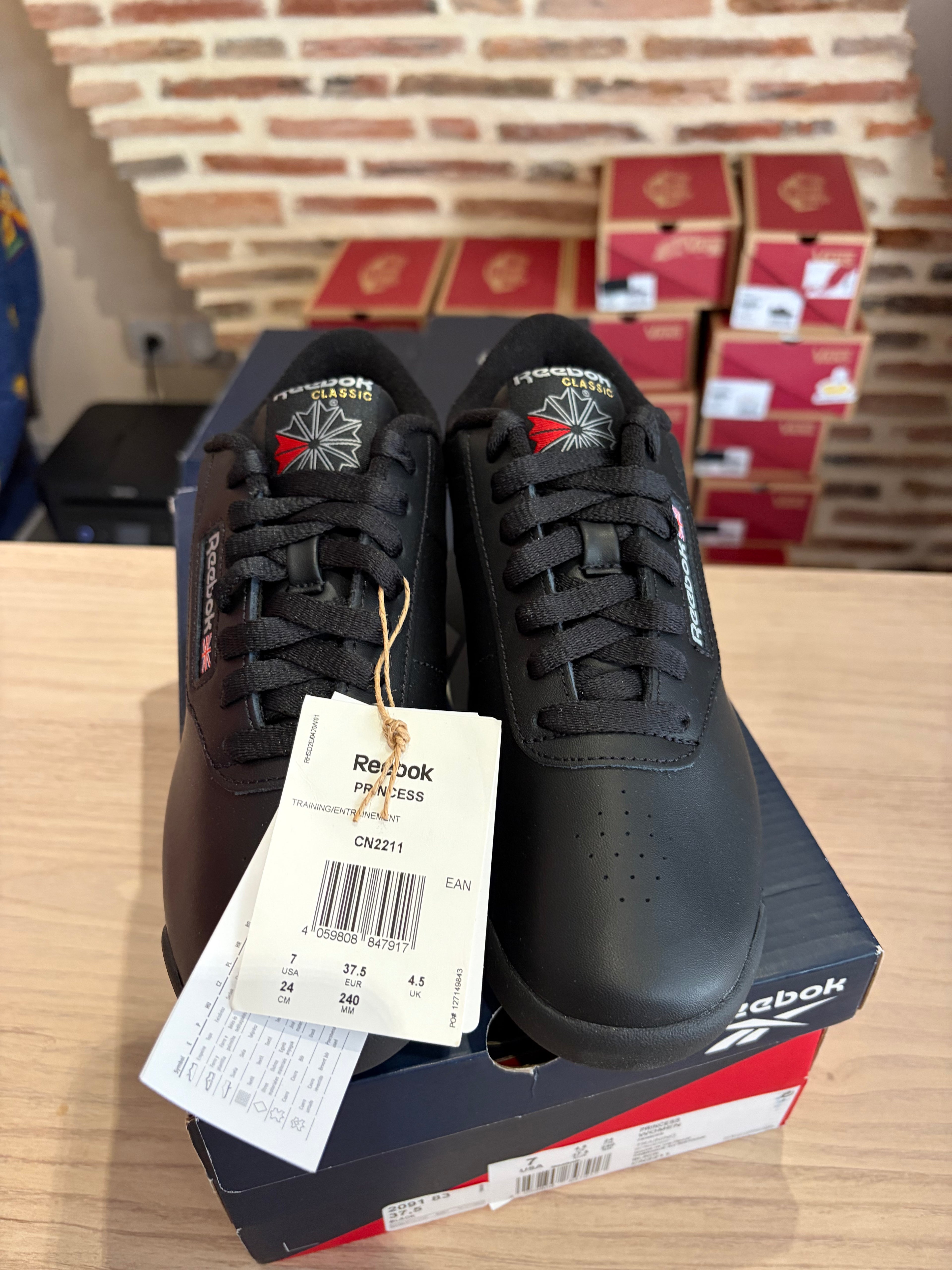 Reebok Princess Femme Noires – Pointure 37,5 – Neuves avec boîte