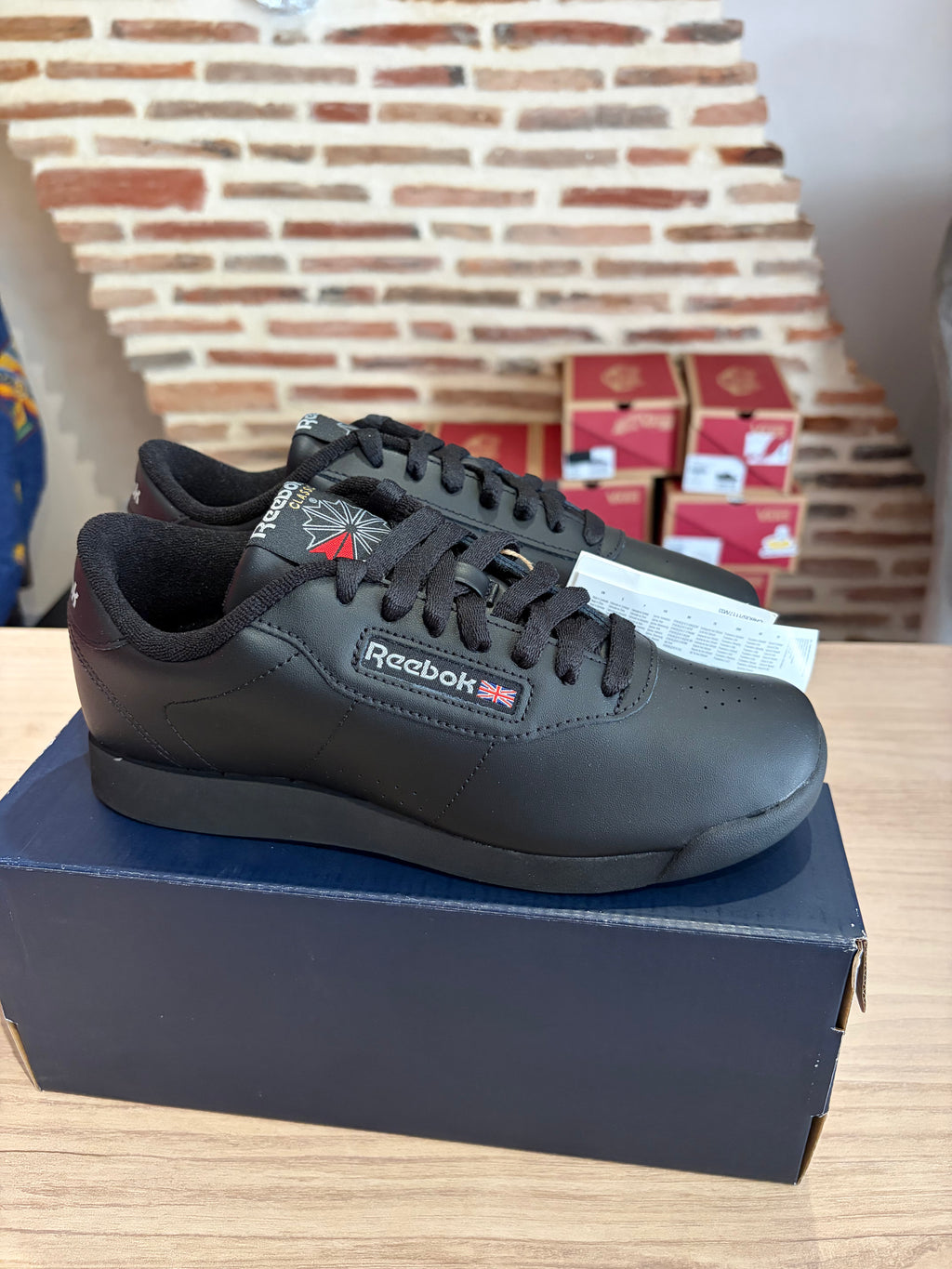 Reebok Princess Femme Noires – Pointure 37,5 – Neuves avec boîte