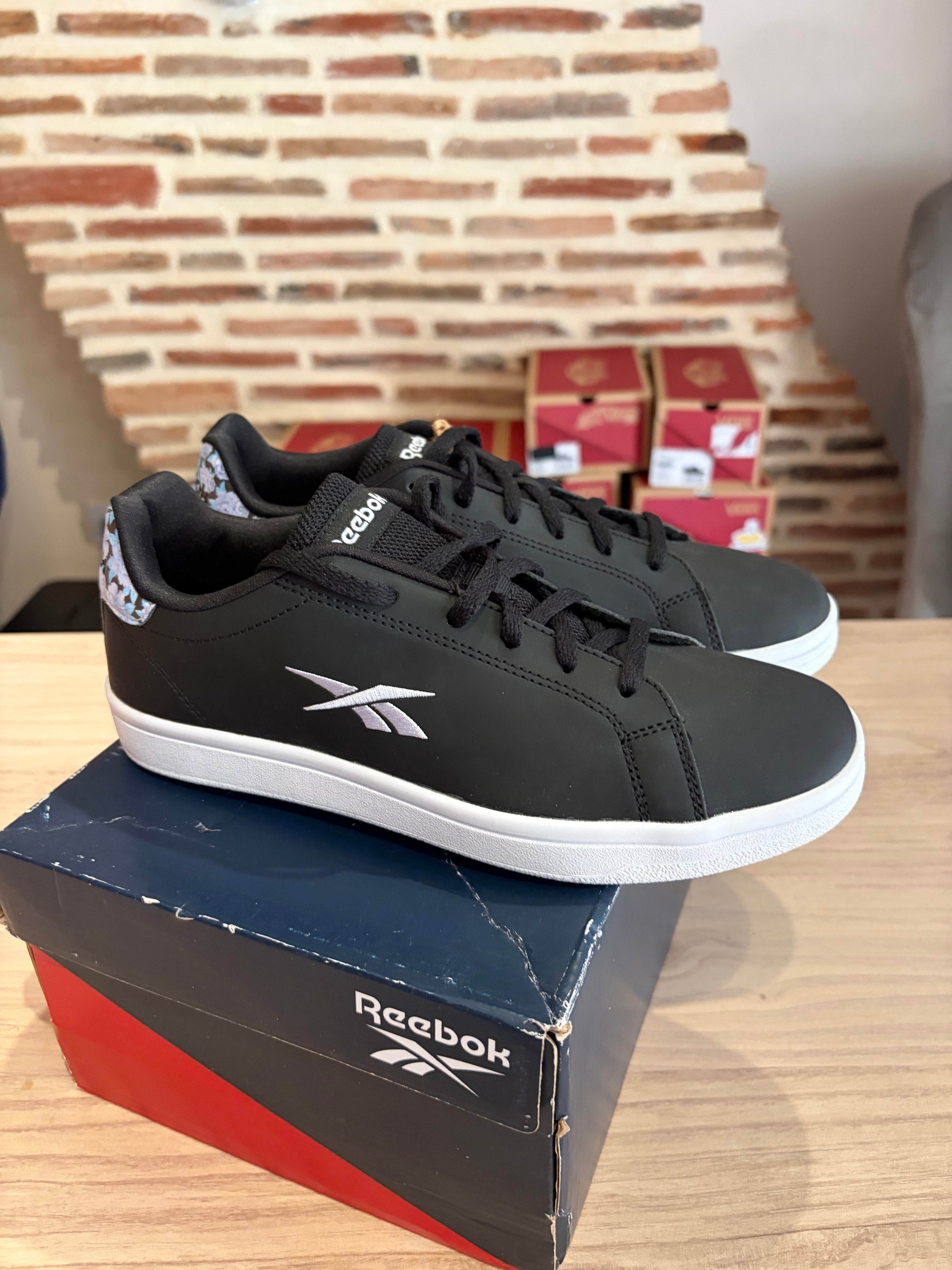 Reebok Royal Complete SPO Femme Noires – Pointure 37 – Neuves avec boîte