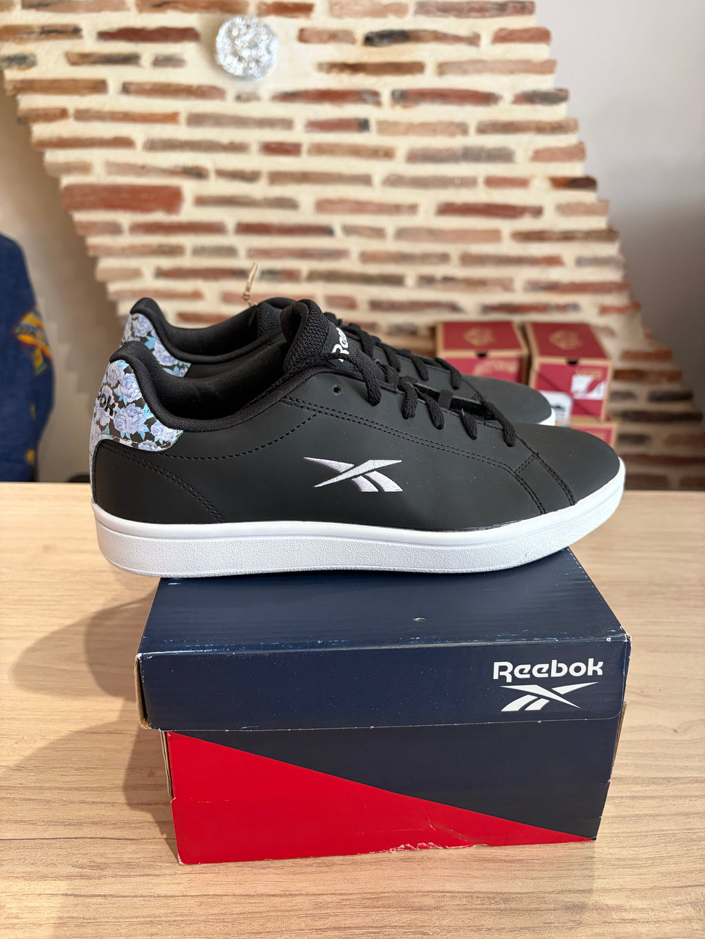 Reebok Royal Complete SPO Femme Noires – Pointure 38,5 – Neuves avec boîte