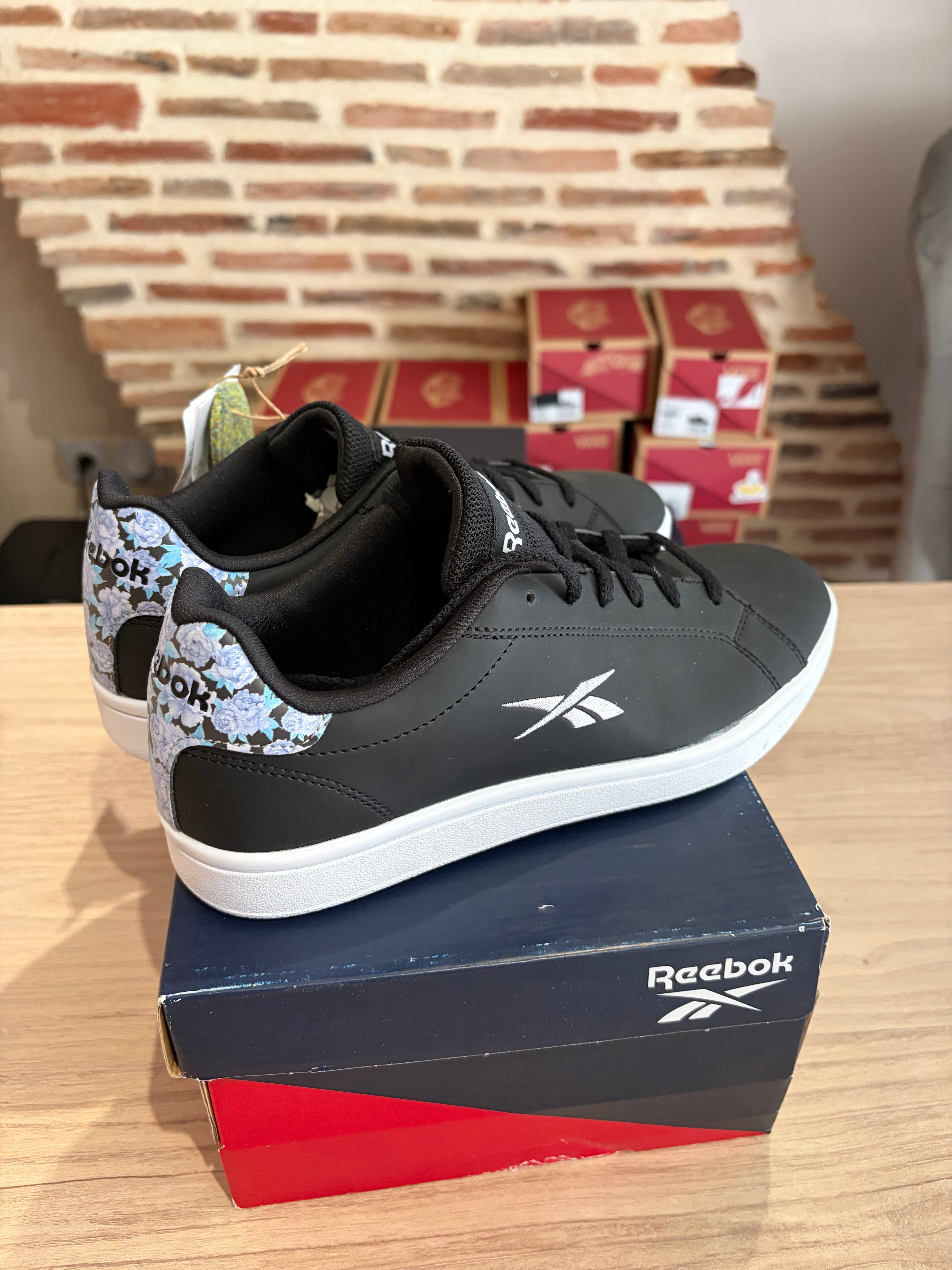 Reebok Royal Complete SPO Femme Noires – Pointure 38,5 – Neuves avec boîte
