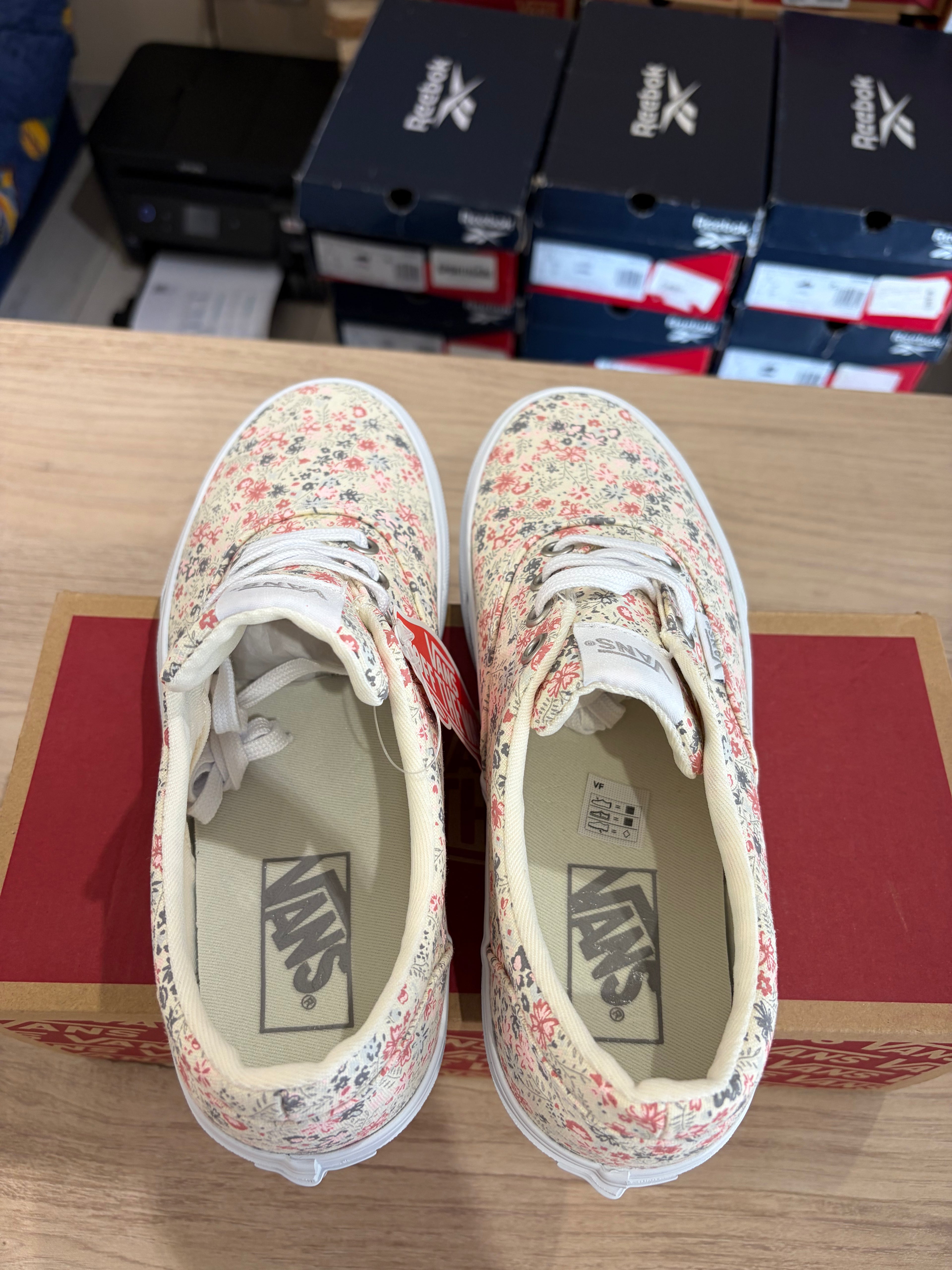 Vans Doheny Ditsy Floral Femme – Pointure 36,5 – Neuves avec boîte