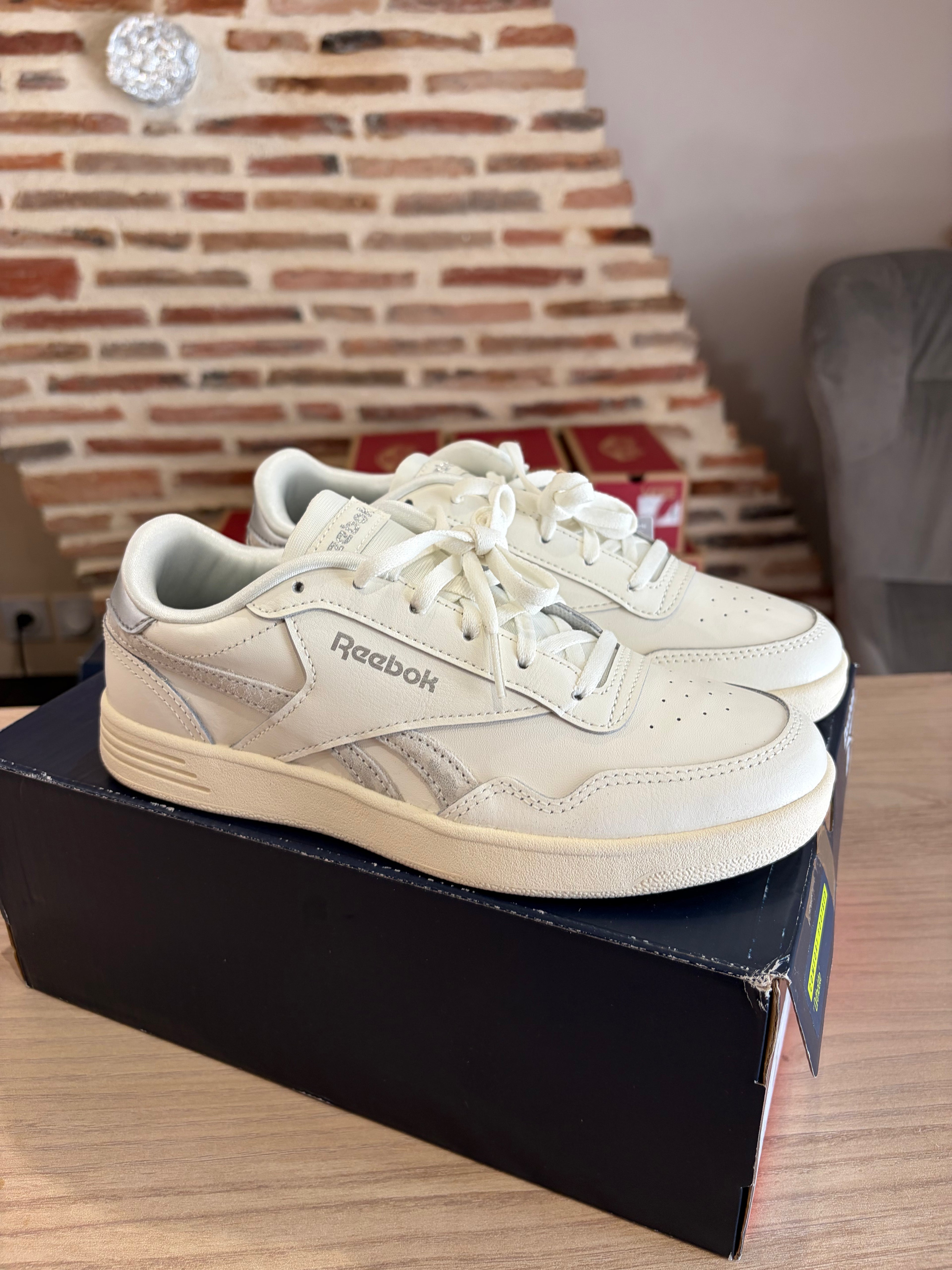 Reebok Royal Techque T GX8519 Femme Blanche & Gris Clair - Baskets Lifestyle Neuves - 37,5