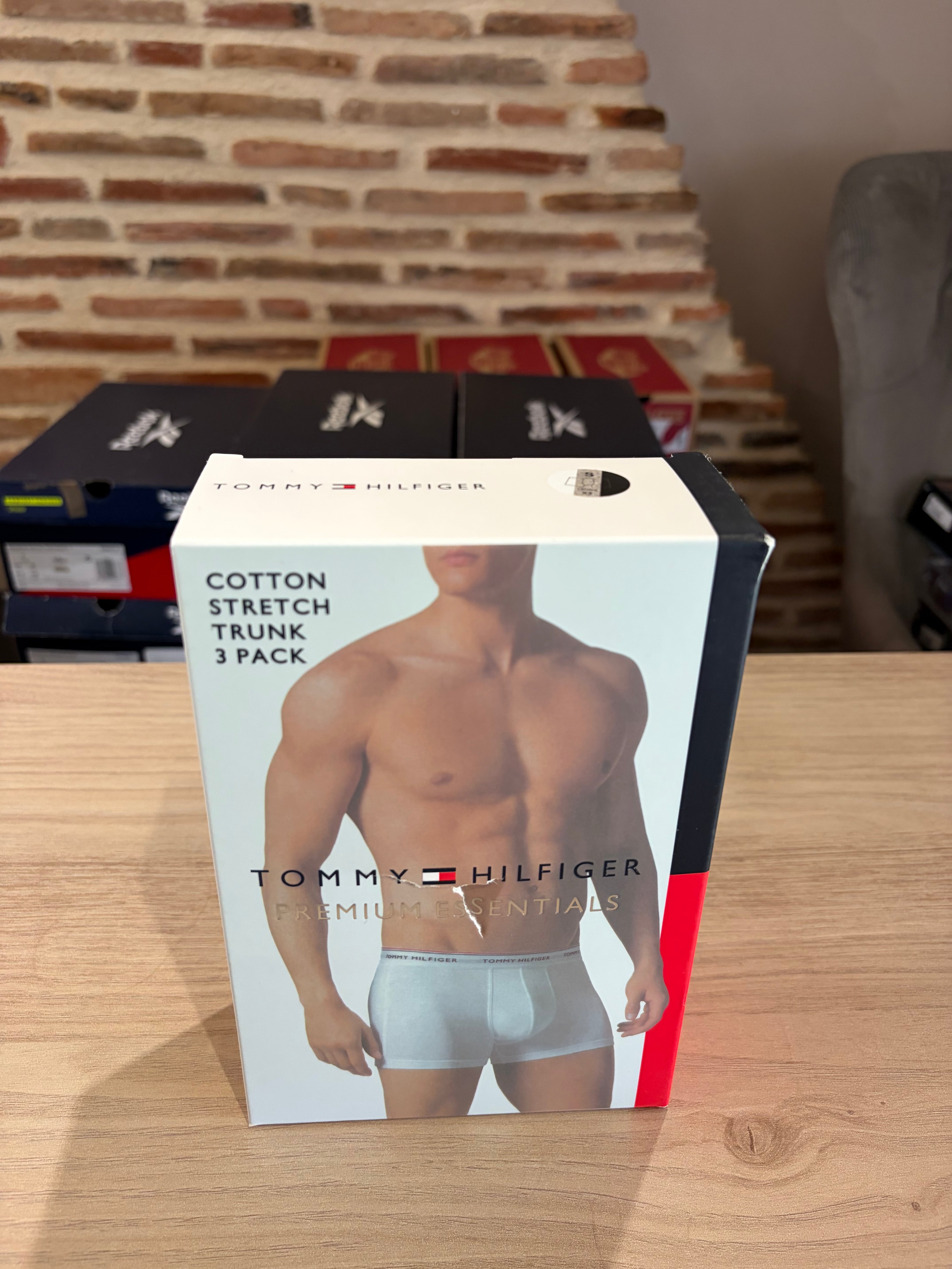 Tommy Hilfiger Premium Essentials - Lot de 3 boxers Trunk Noir Gris Blanc - Taille S